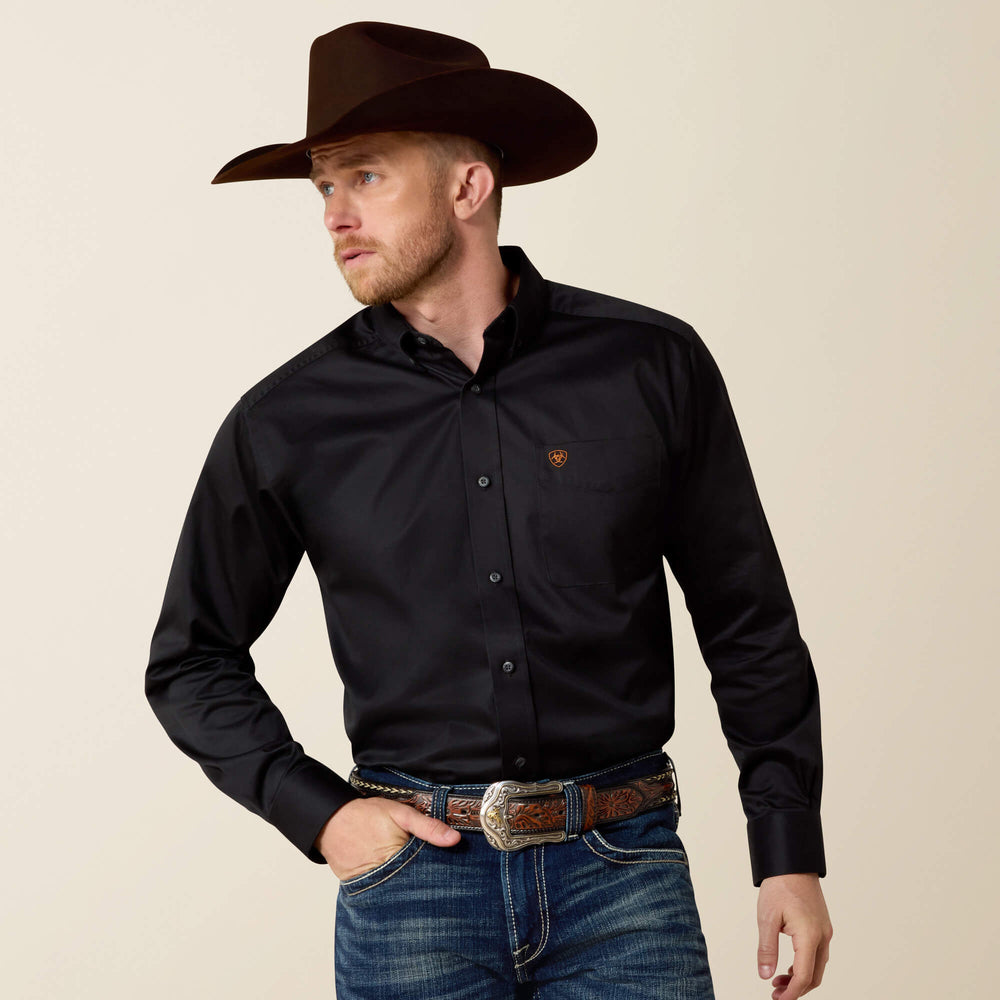 Ariat / Solid Twill Classic Fit Shirt