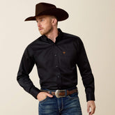 Ariat / Solid Twill Classic Fit Shirt