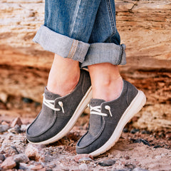 Ariat / Hilo