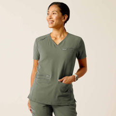 Ariat / Clara 6 Pocket Scrub Top