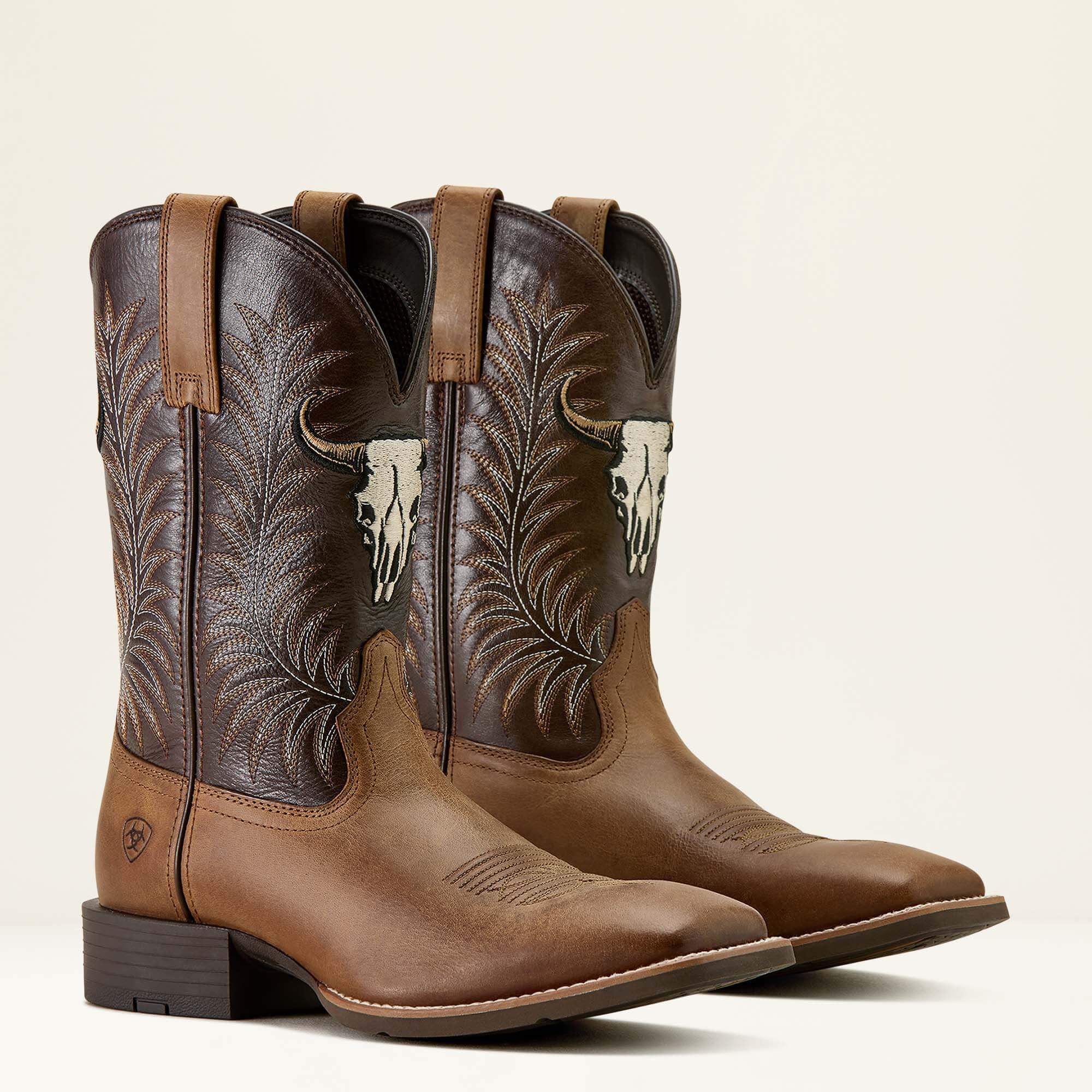 Ariat / Sport Steer Skull Wide Square Toe Cowboy Boot