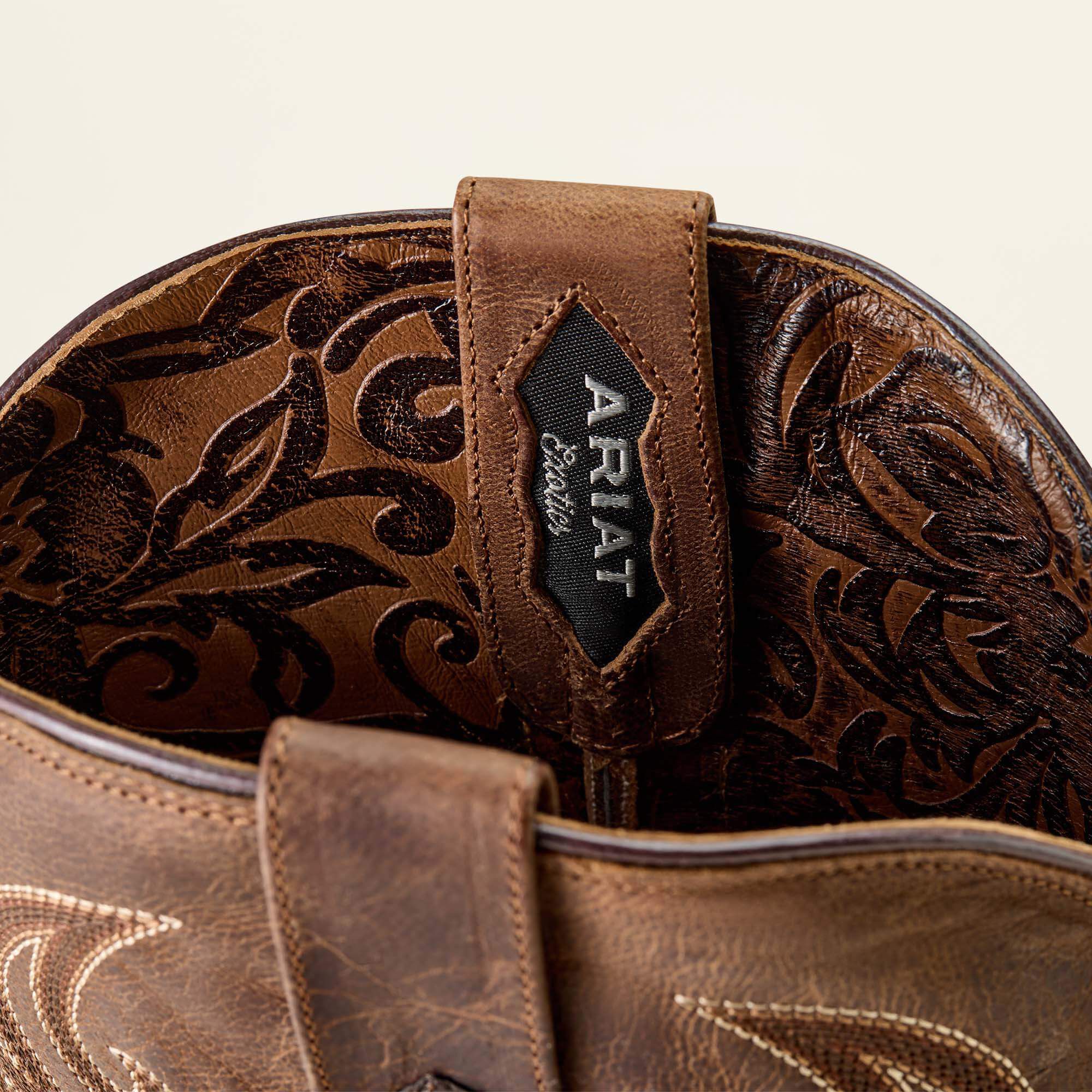 Ariat / Classic Cash Wide Square Toe Western Boot