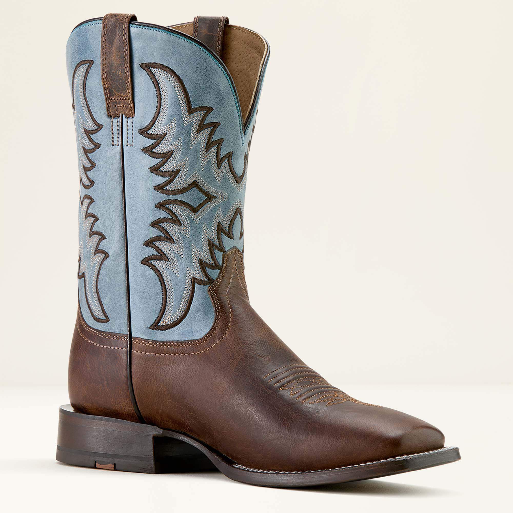 Ariat / Cattle Creek Wide Square Toe Cowboy Boot