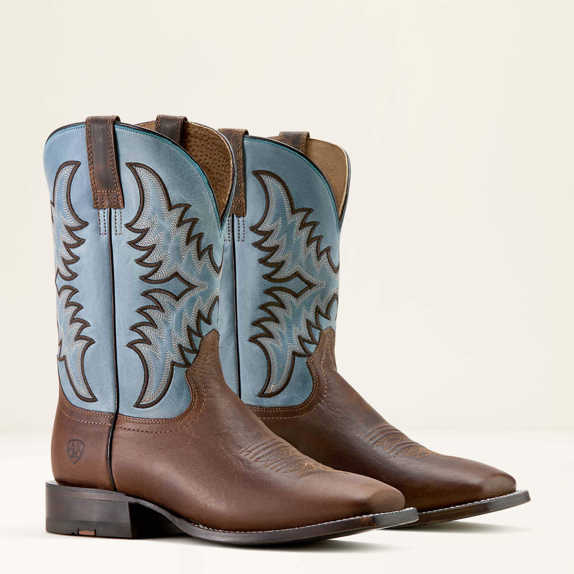 Ariat / Cattle Creek Wide Square Toe Cowboy Boot