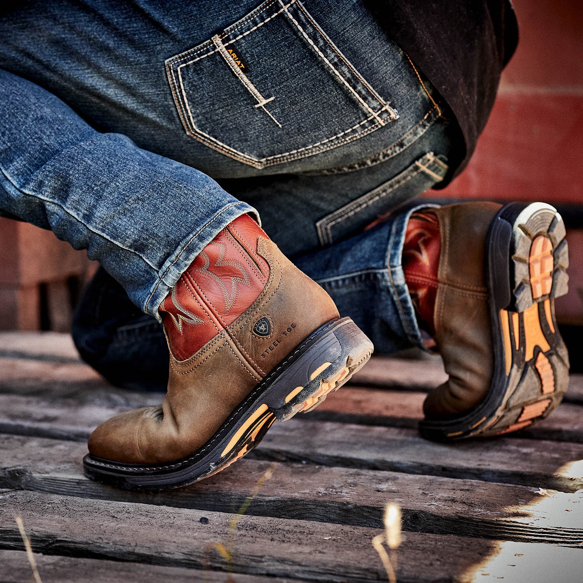 Ariat / WorkHog Wide Square Toe Steel Toe Work Boot