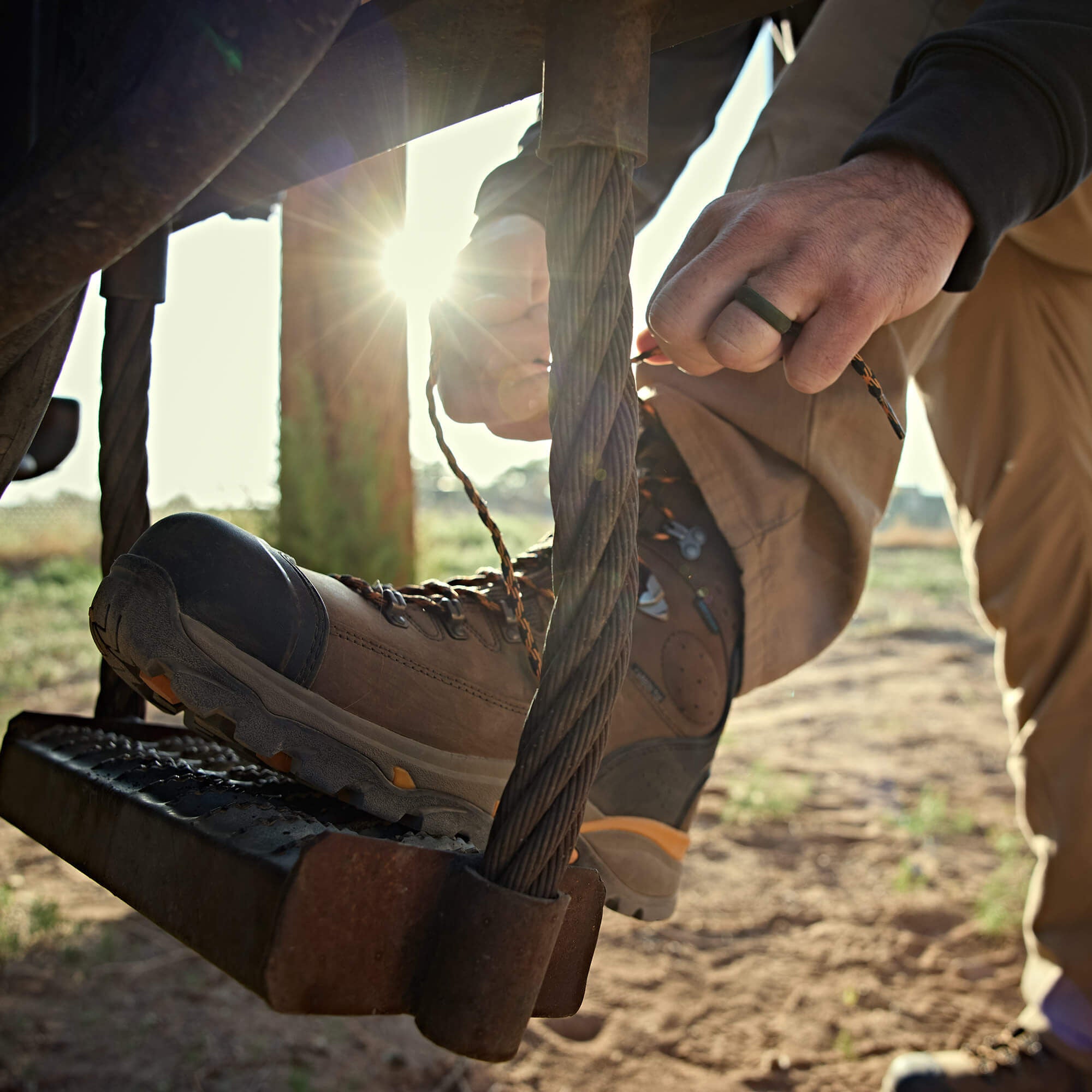 Ariat / Endeavor 8" Waterproof Carbon Toe Work Boot