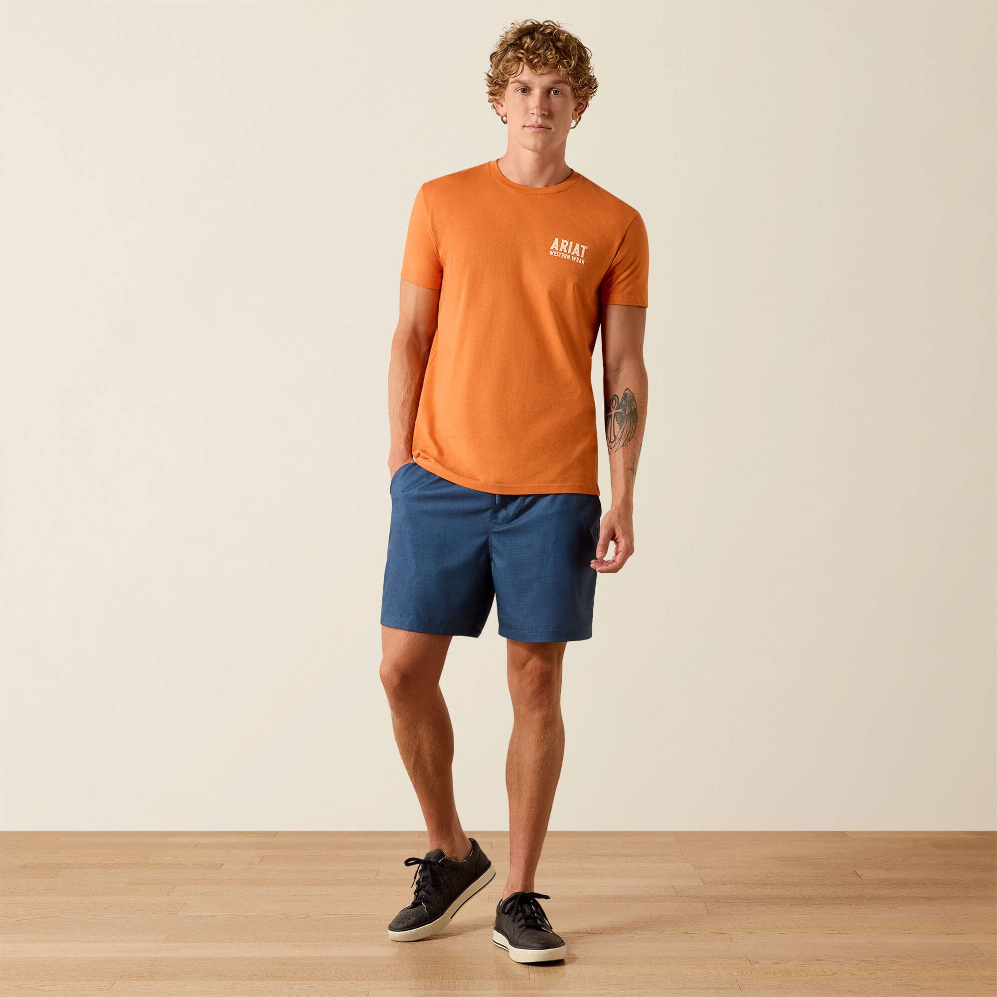 Ariat / Ariat Outline Shop T-Shirt