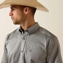 Ariat / Team Logo Lightweight Twill Fitted Shirt