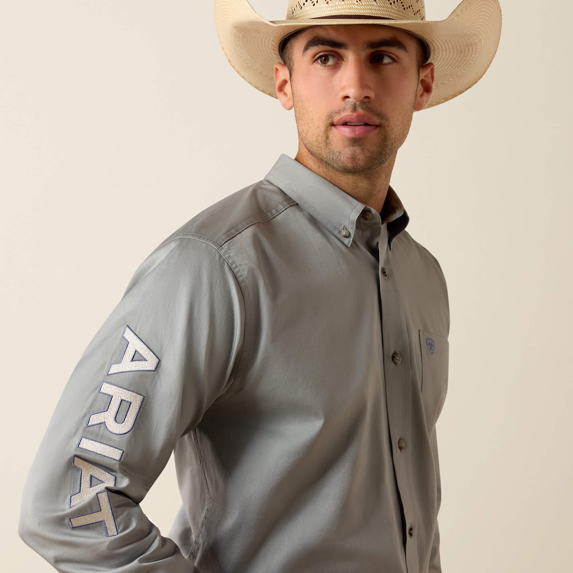 Ariat / Team Logo Lightweight Twill Fitted Shirt