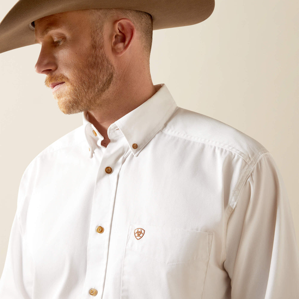Ariat / Solid Twill Classic Fit Shirt