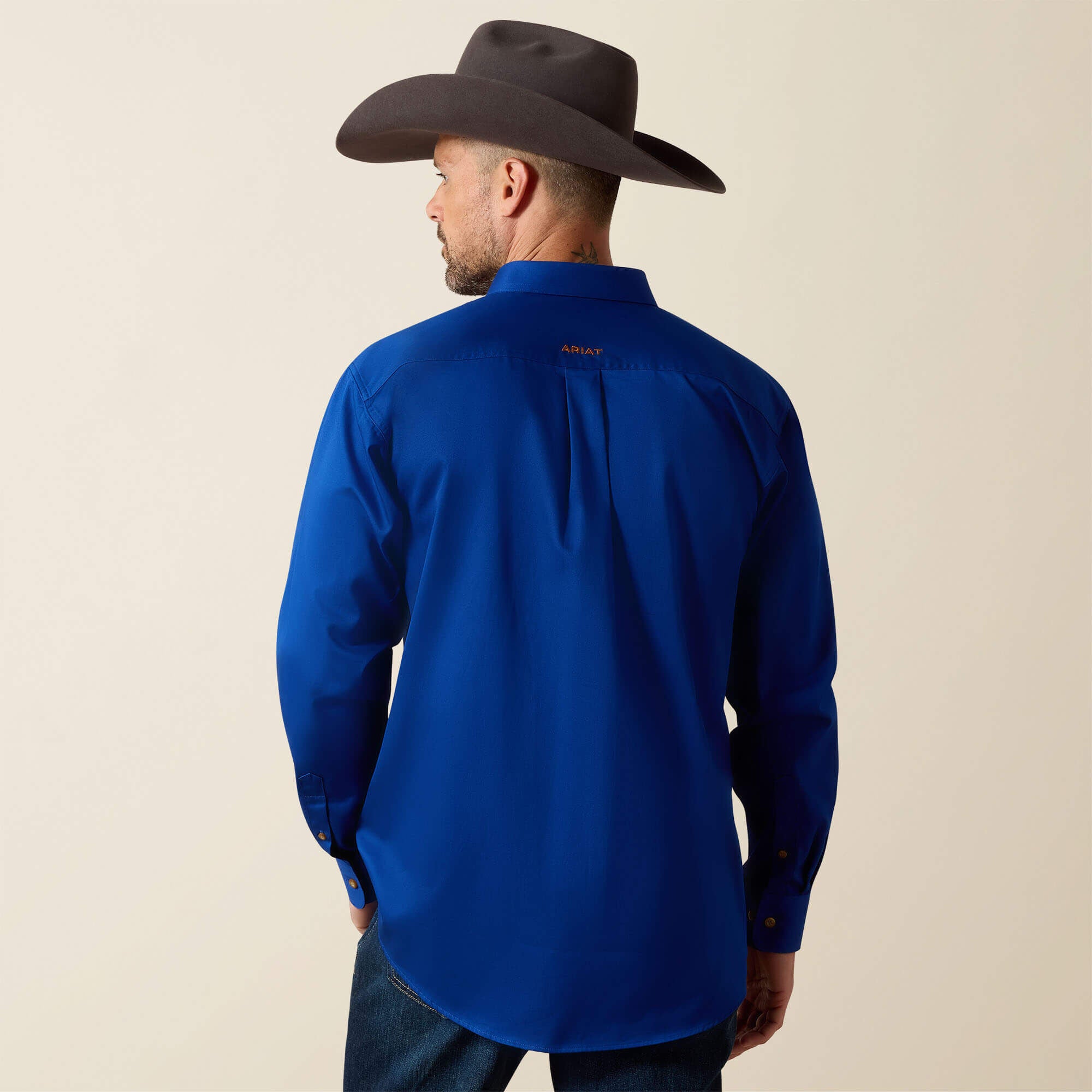Ariat / Solid Twill Classic Fit Shirt