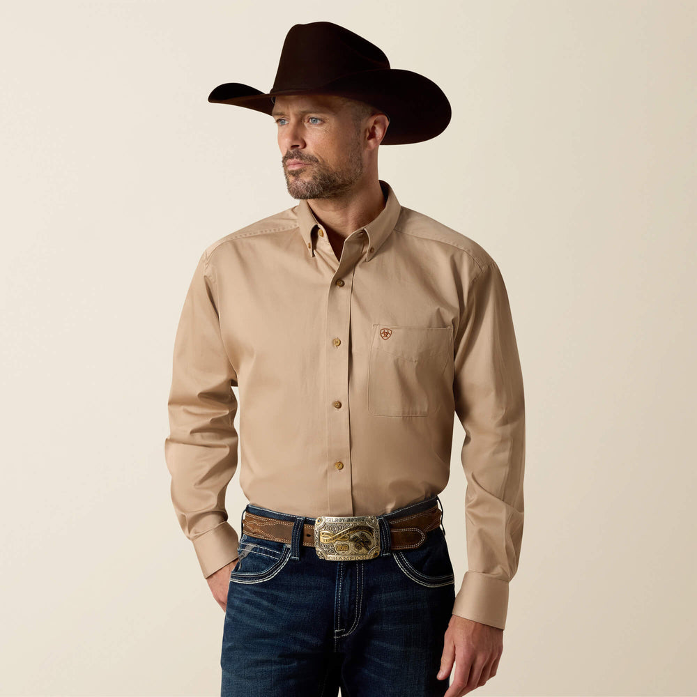 Ariat / Solid Twill Classic Fit Shirt