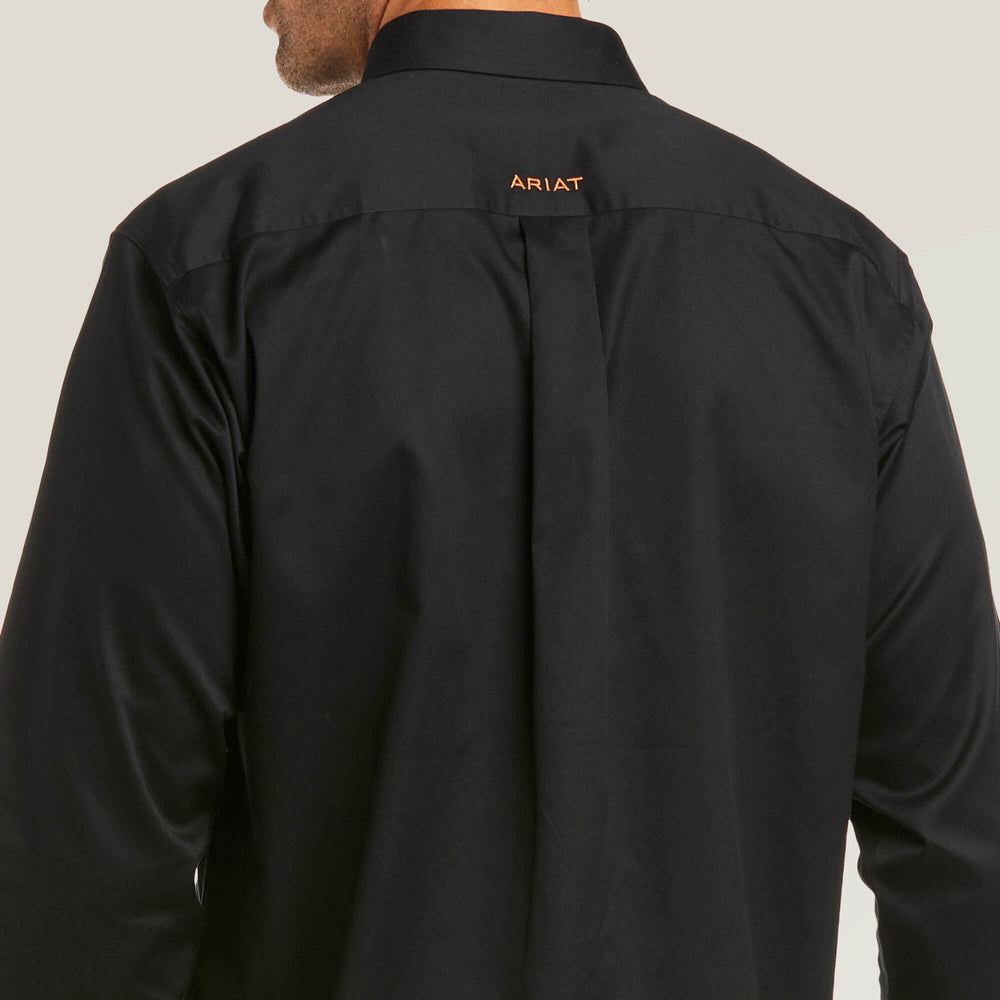 Ariat / Solid Twill Fitted Shirt