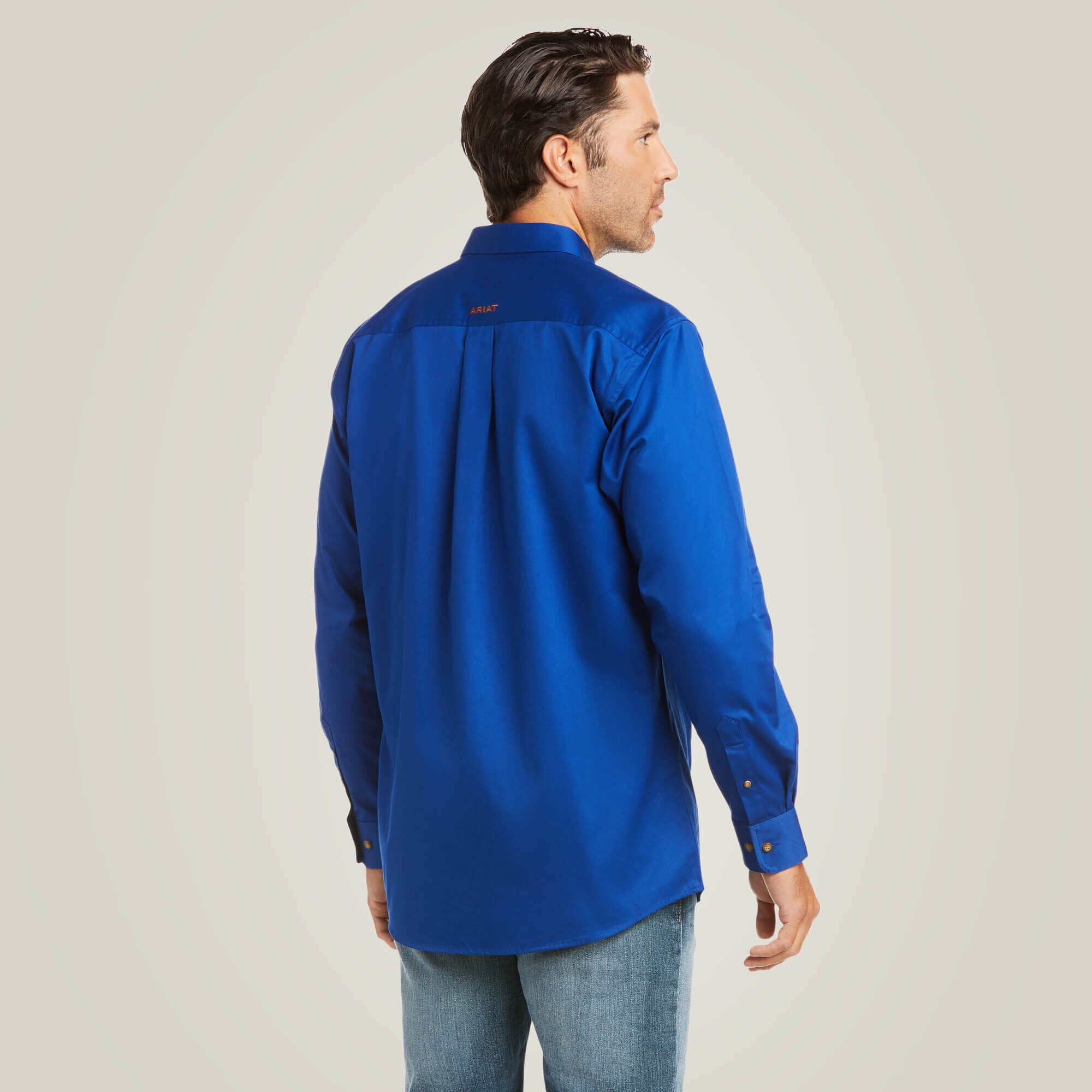 Ariat / Solid Twill Fitted Shirt