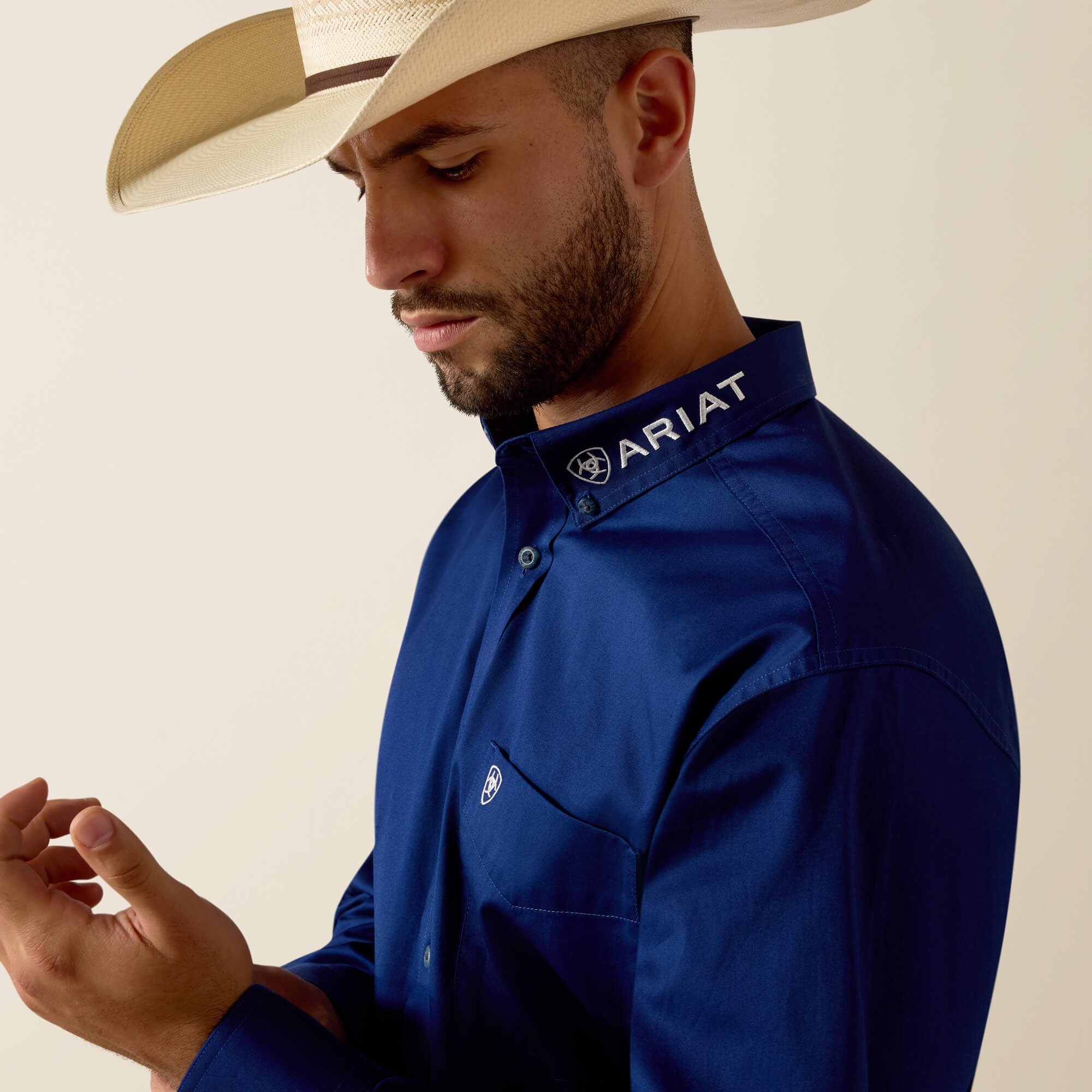Ariat / Team Logo Lightweight Twill Classic Fit Shirt
