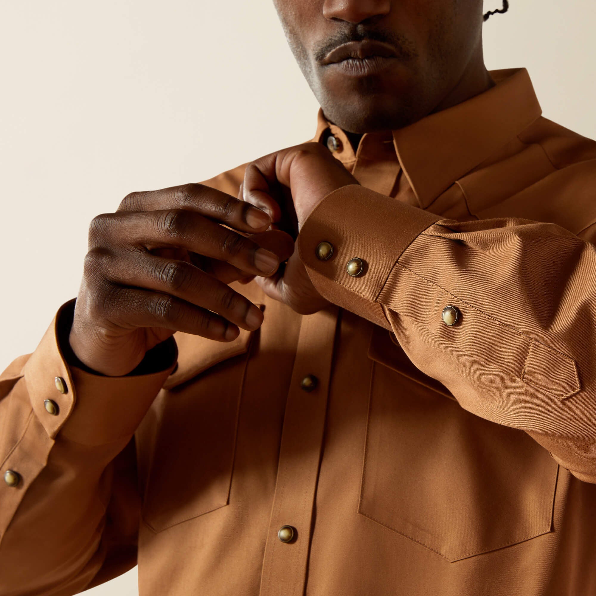 Ariat / Solid Twill Classic Fit Shirt