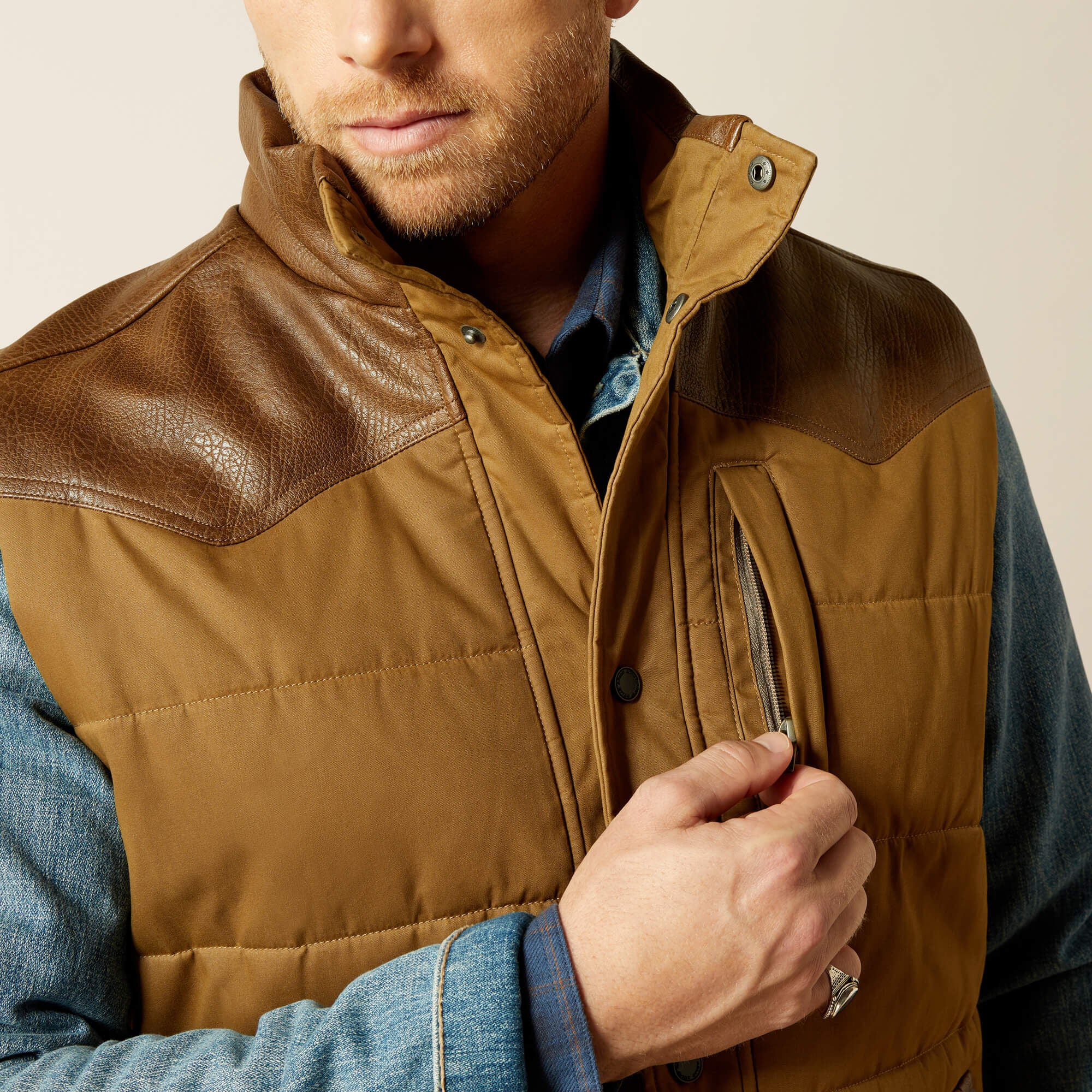 Ariat / Western Quilted Vest