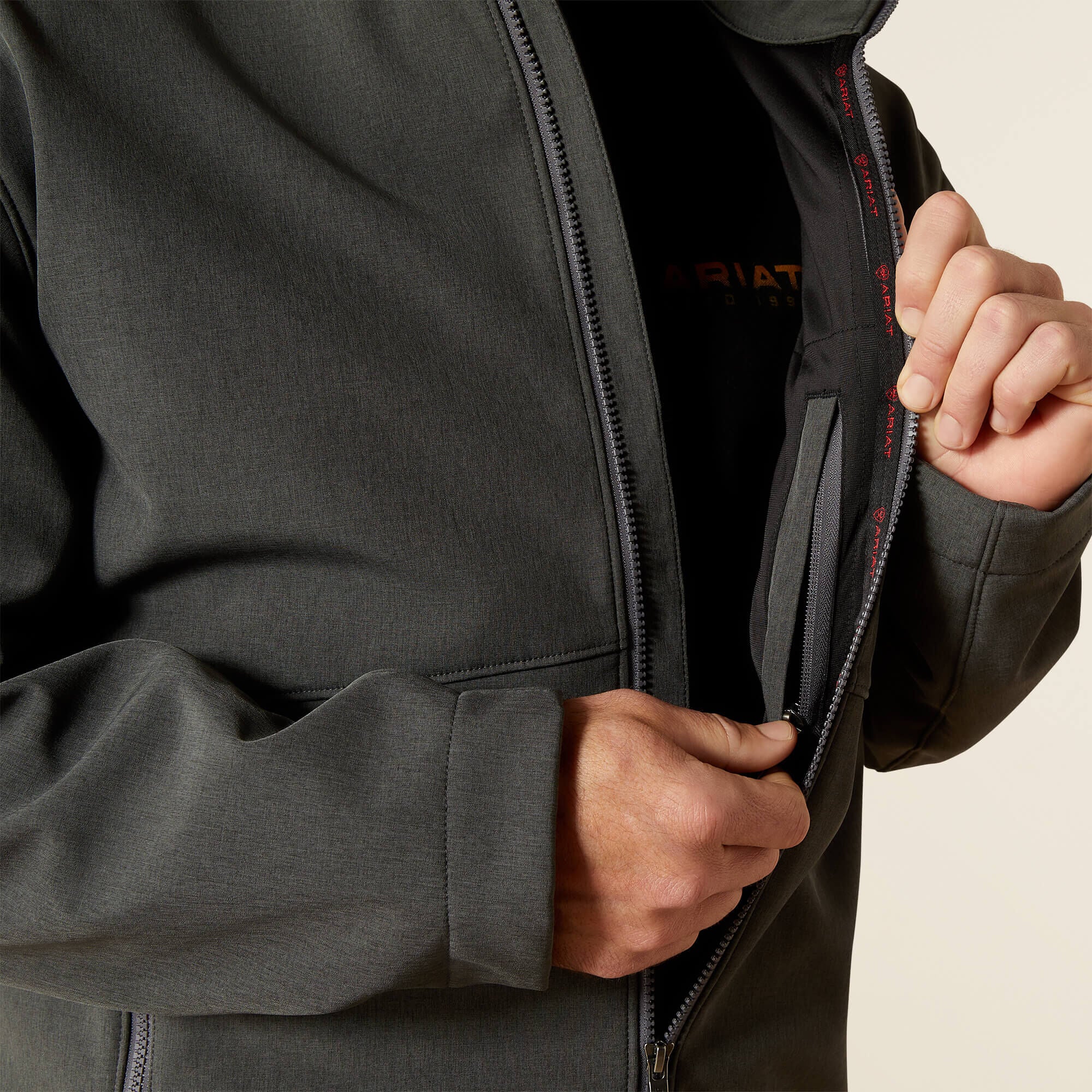 Ariat / Logo Softshell Jacket