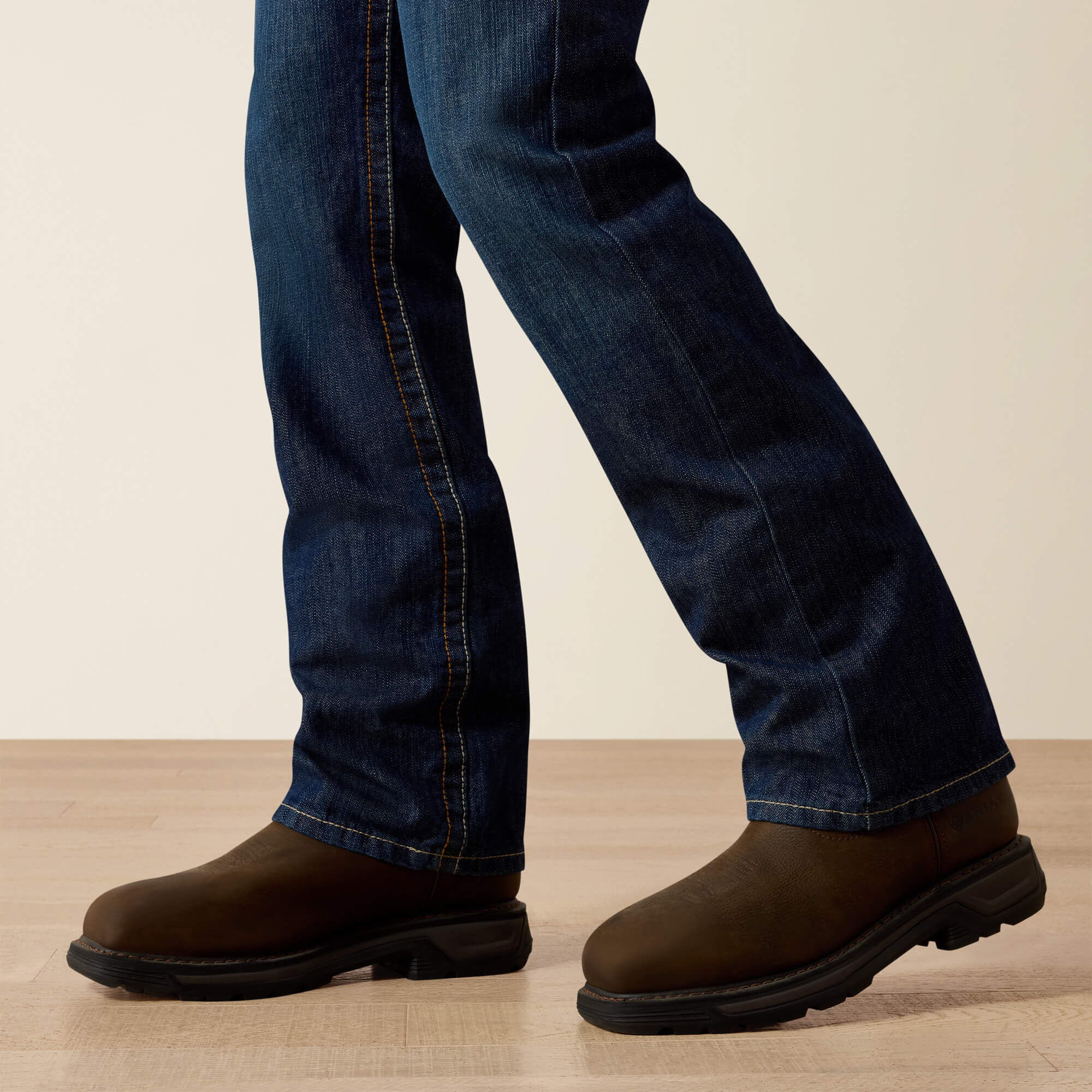 Ariat / FR M4 Relaxed Basic Boot Cut Jean