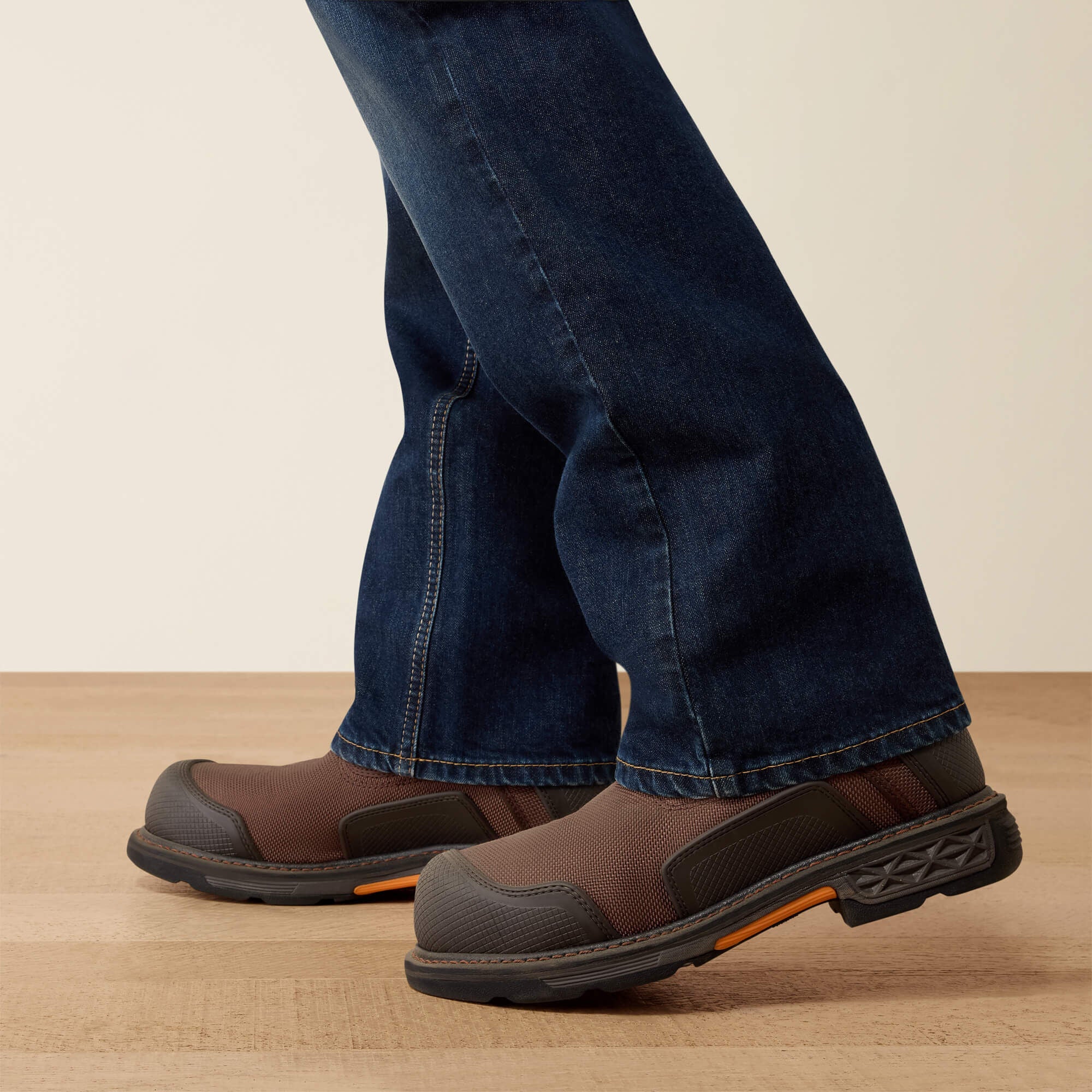 Ariat / FR M4 Relaxed Lightweight DuraStretch Boot Cut Jeans