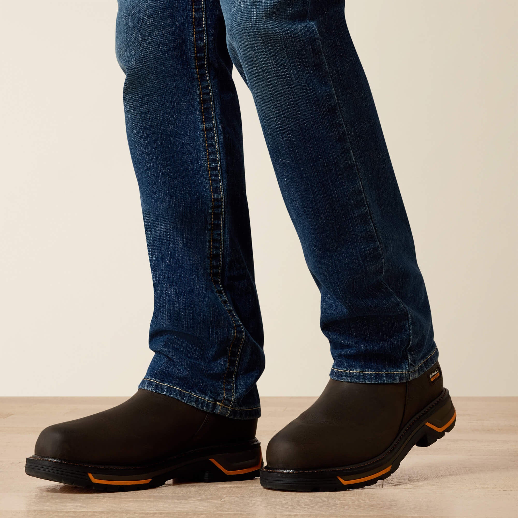 Ariat / FR M4 Relaxed Basic Boot Cut Jean