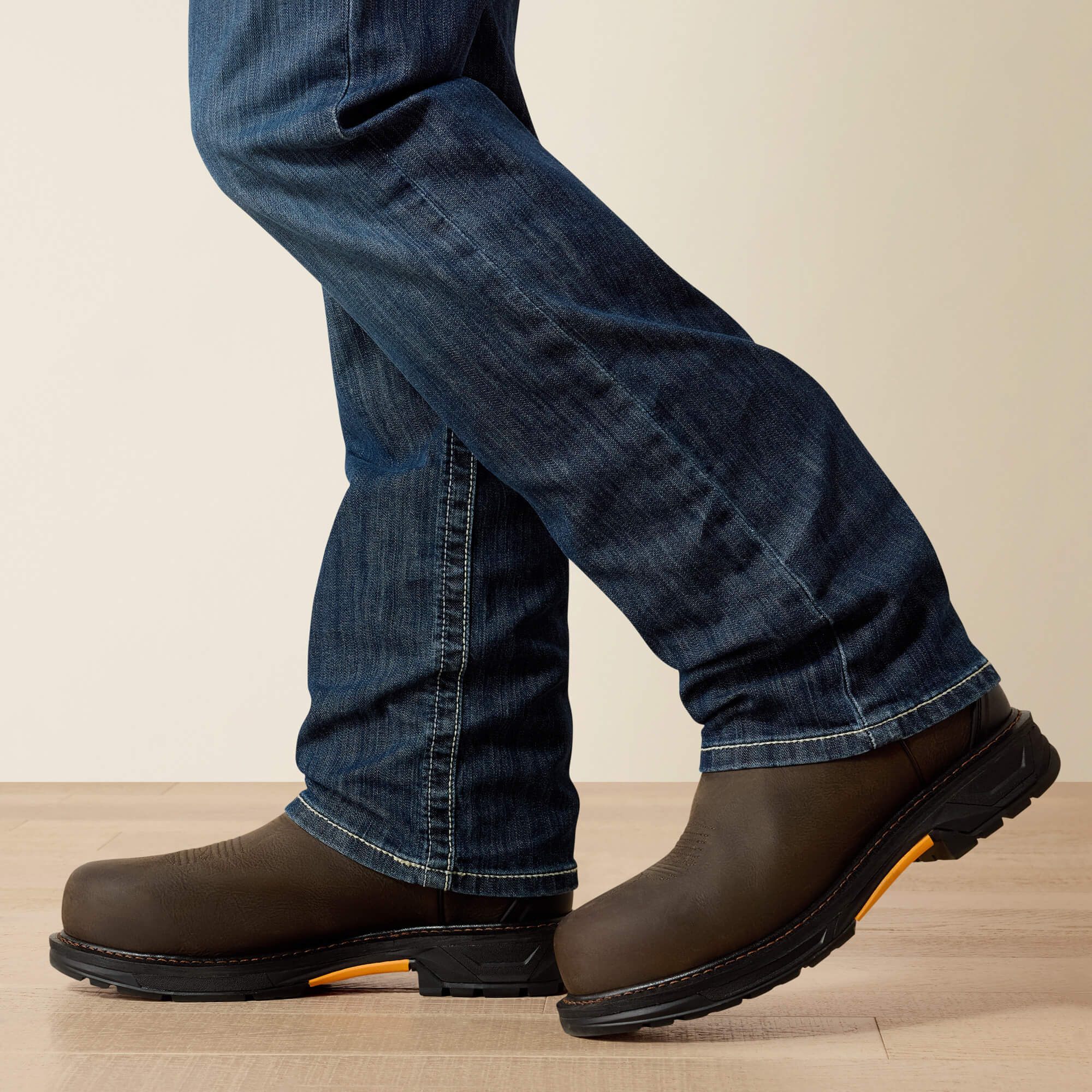 Ariat / FR M5 Straight DuraLight Stretch Coltrane Straight Leg Jean