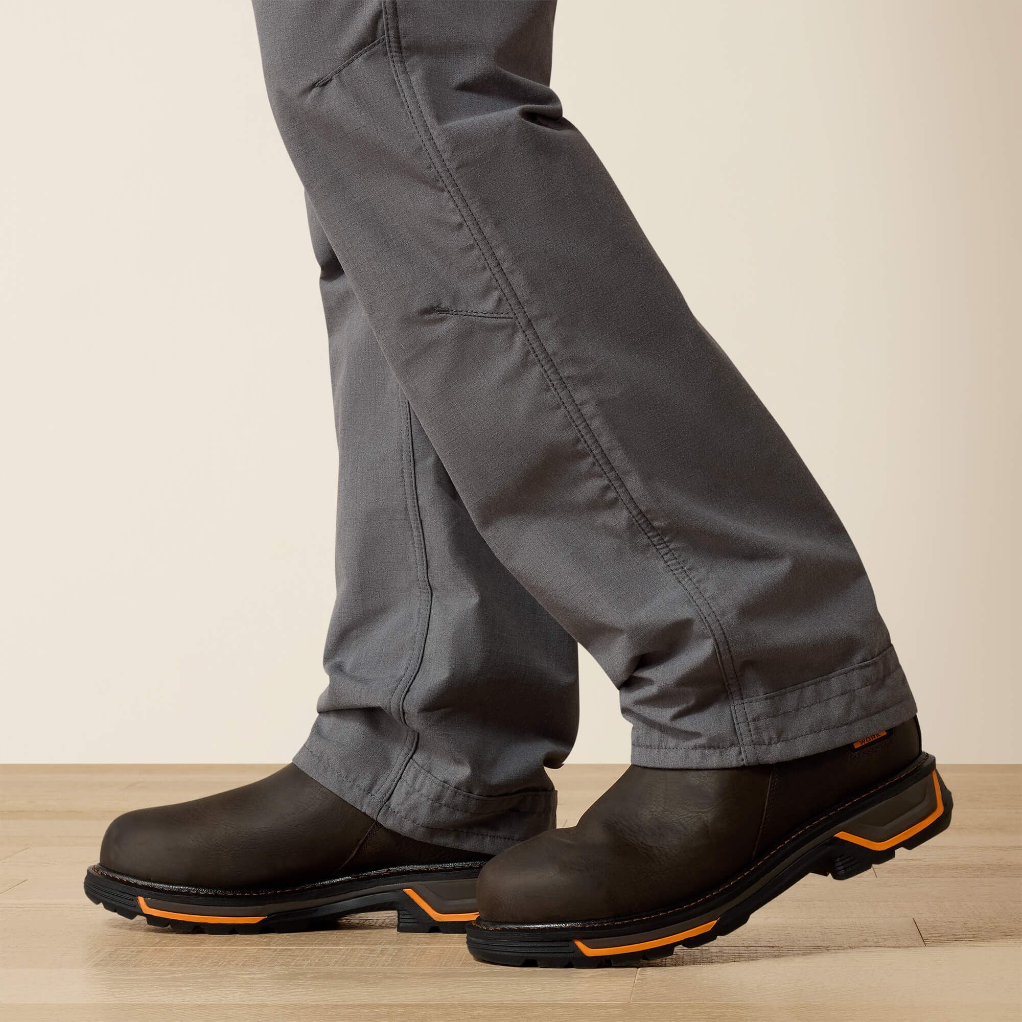 Ariat / FR M4 Relaxed DuraLight Ripstop Boot Cut Pant
