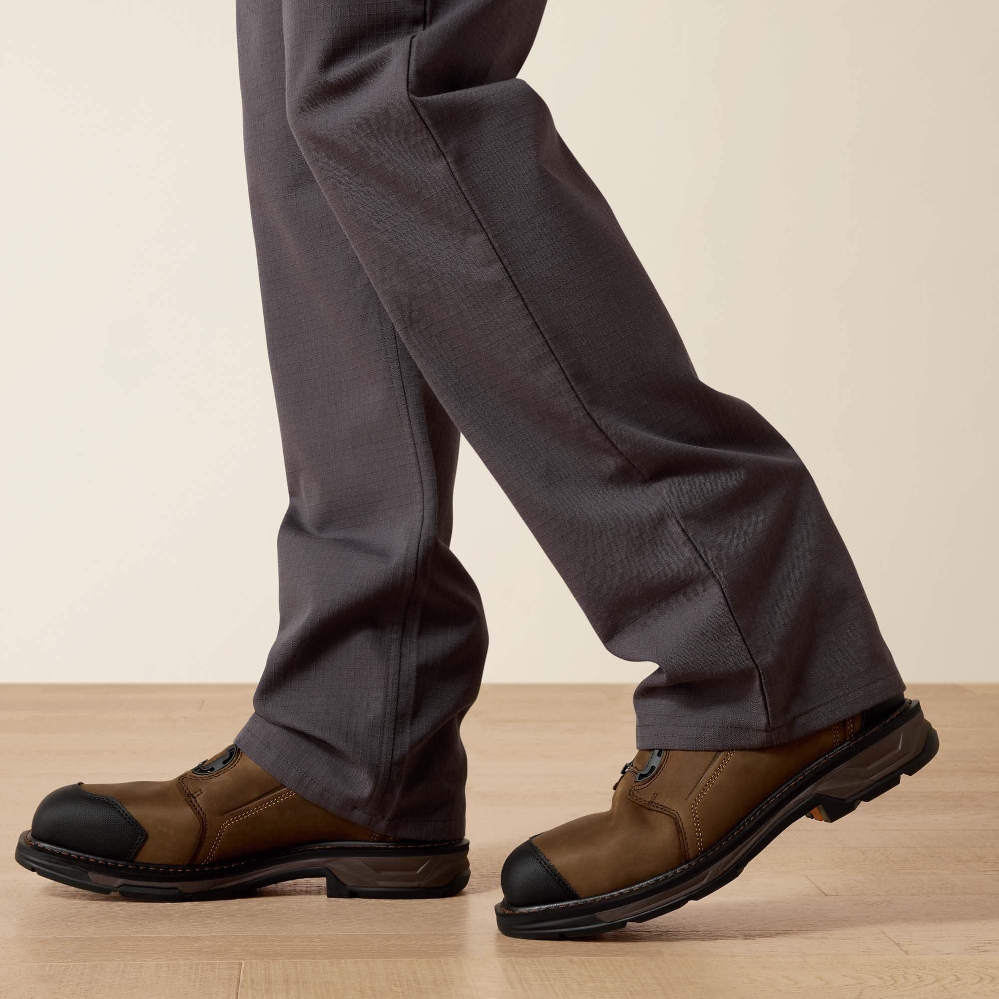 Ariat / FR M4 Relaxed Crossfire Straight Pant