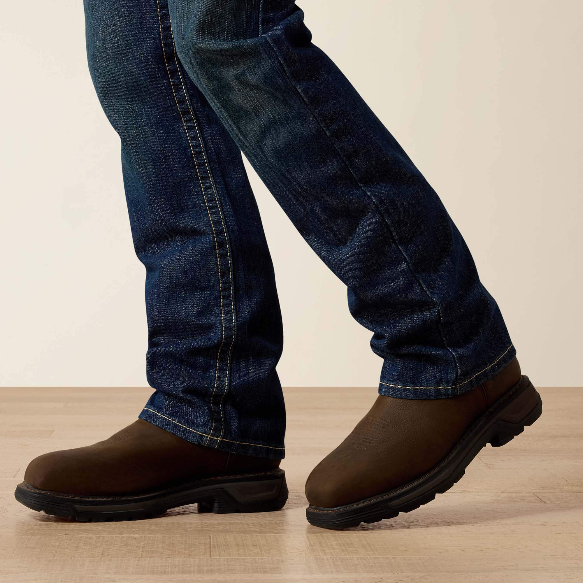 Ariat / FR M4 Relaxed Boundary Boot Cut Jean
