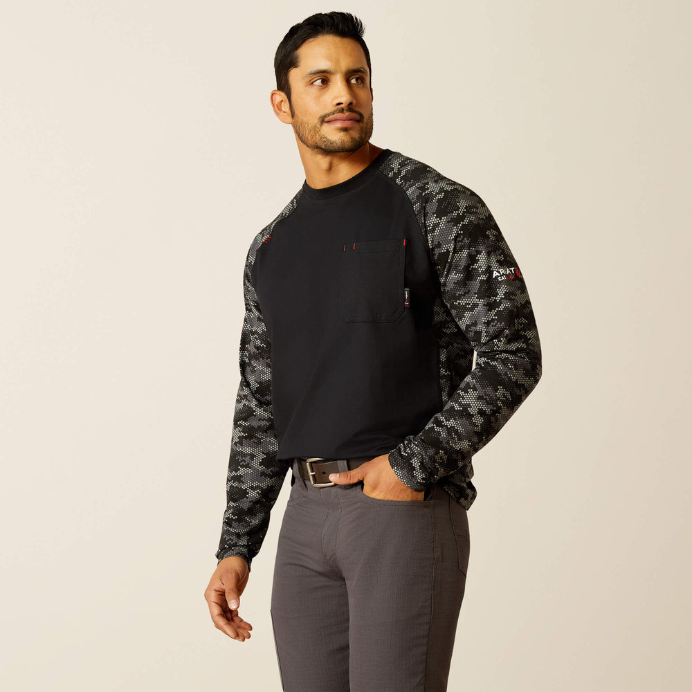 Ariat / FR AC Stretch Camo Baseball T-Shirt