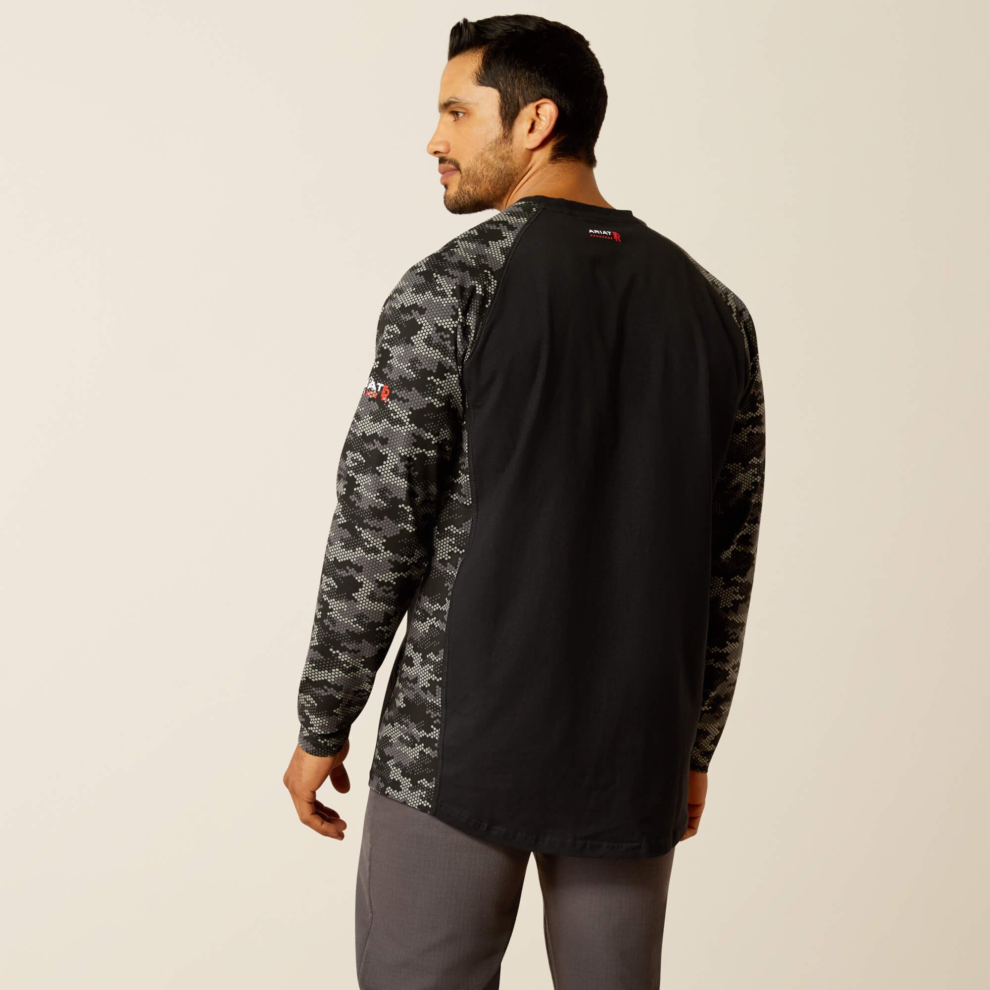 Ariat / FR AC Stretch Camo Baseball T-Shirt