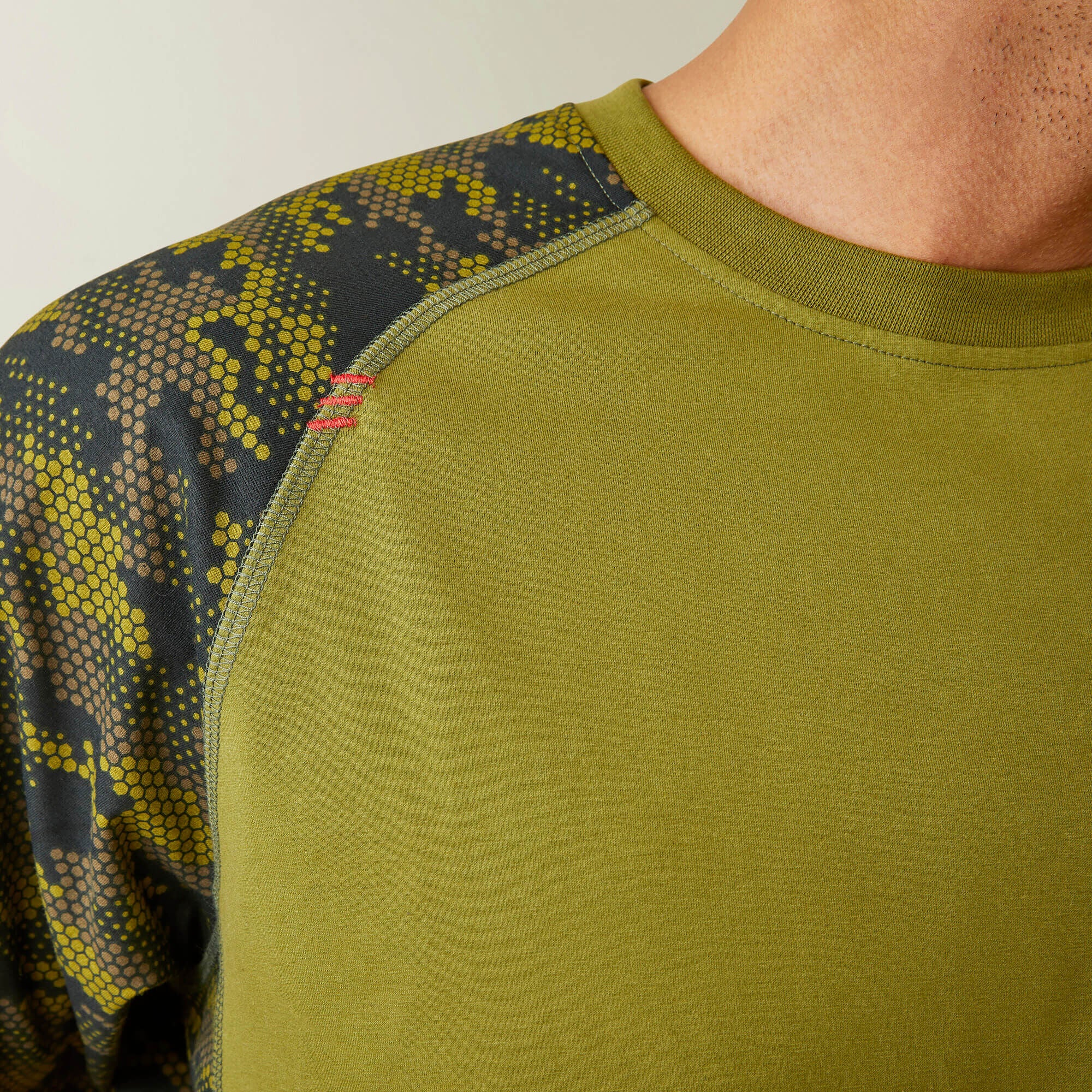 Ariat / FR AC Stretch Camo Baseball T-Shirt