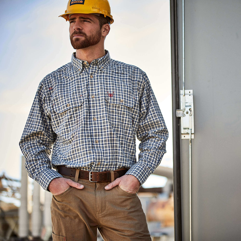 Ariat / FR Plaid Featherlight Work Shirt