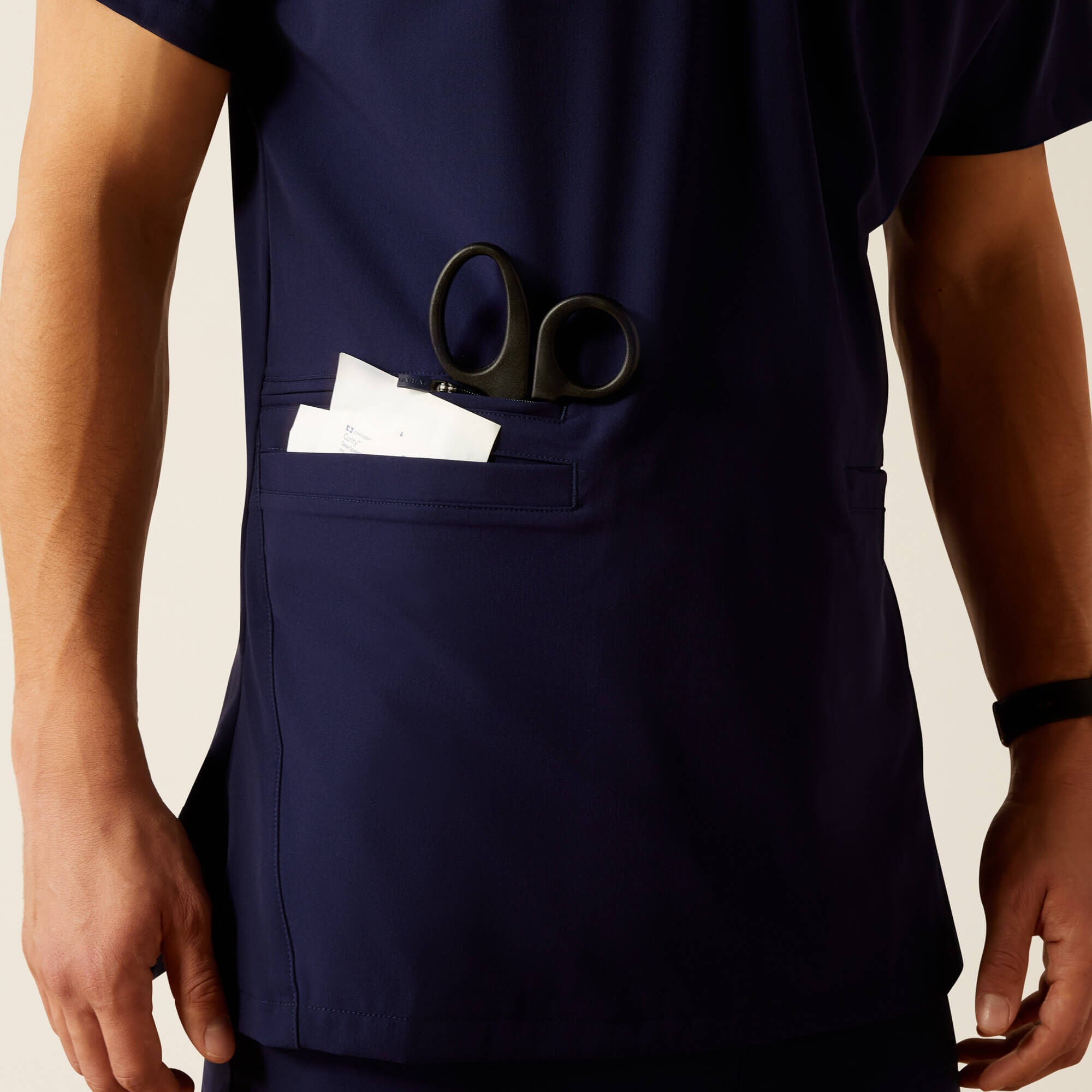 Ariat / Derham 6 Pocket Scrub Top
