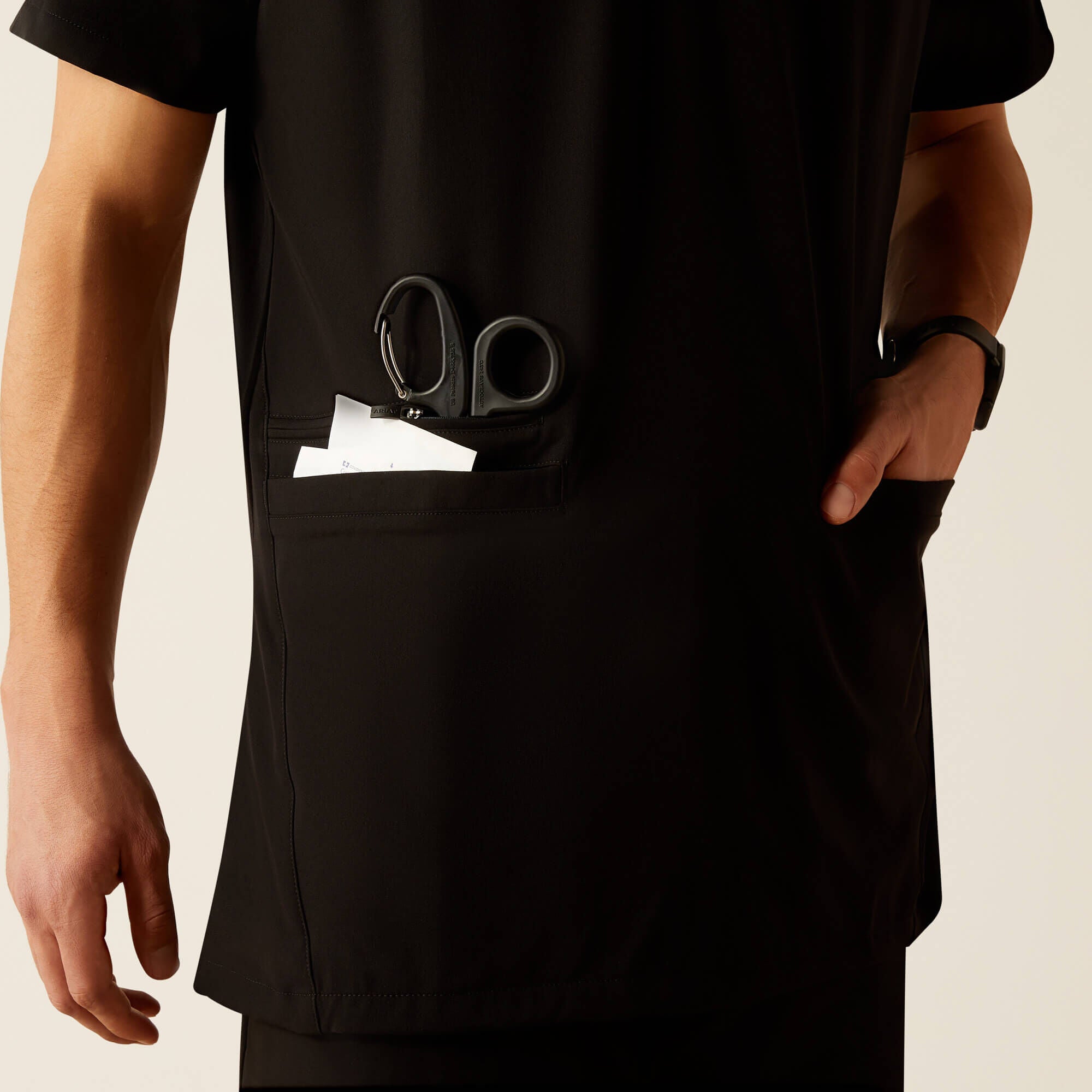Ariat / Derham 6 Pocket Scrub Top