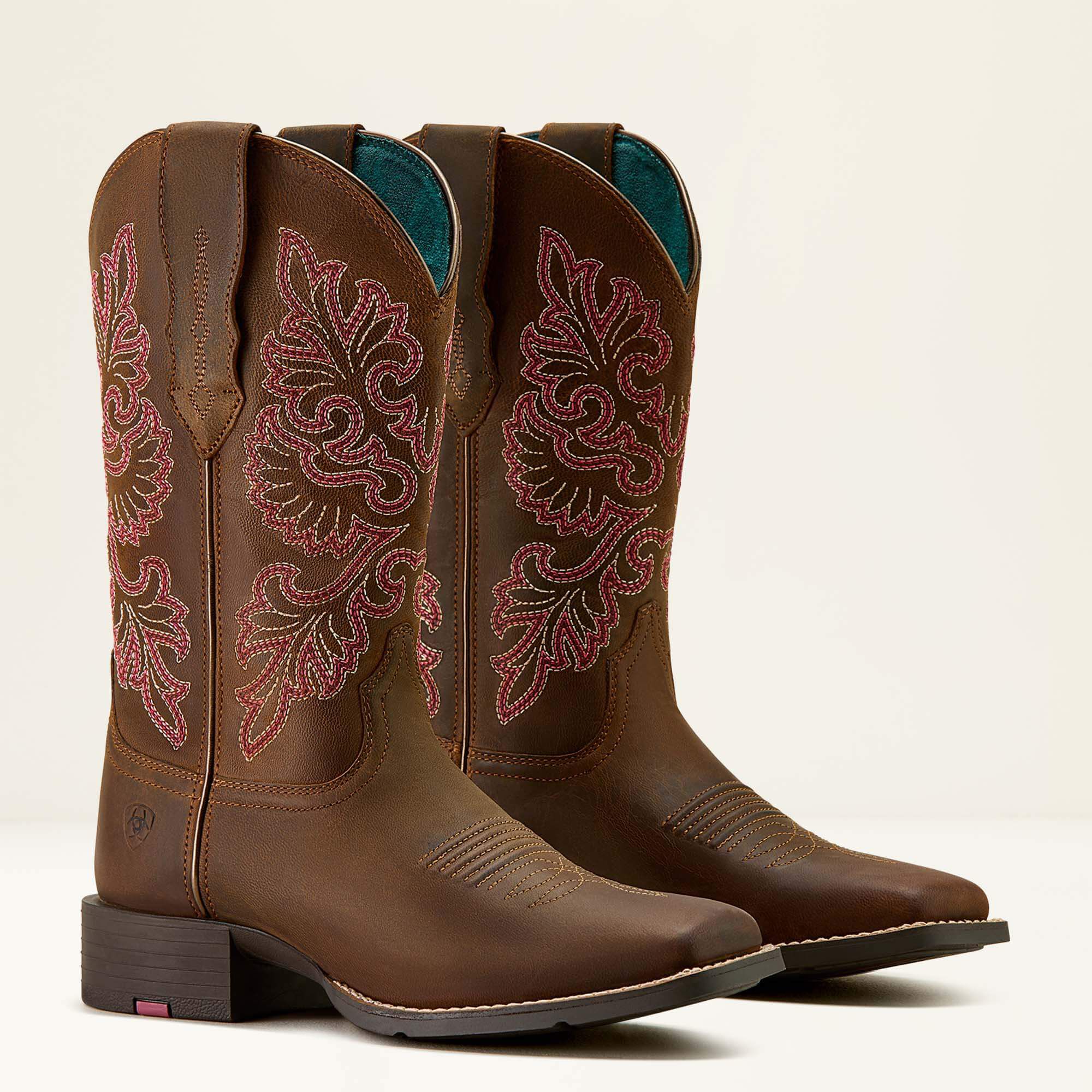 Ariat / Round Up StretchFit Wide Square Toe Western Boot