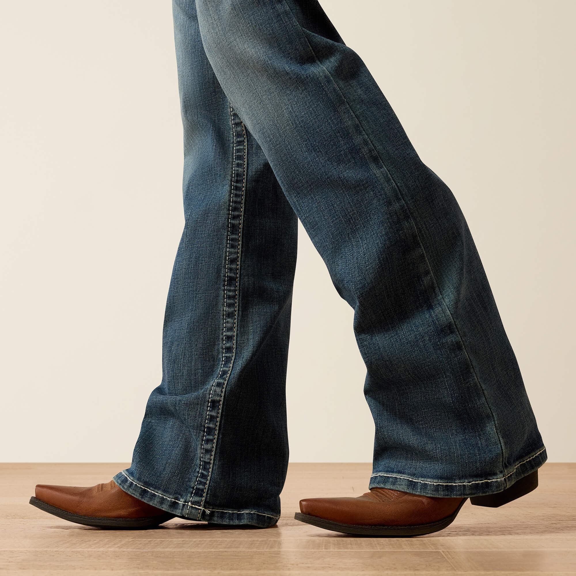 Ariat / R.E.A.L. Mid Rise Stretch Whipstitch Boot Cut Jean