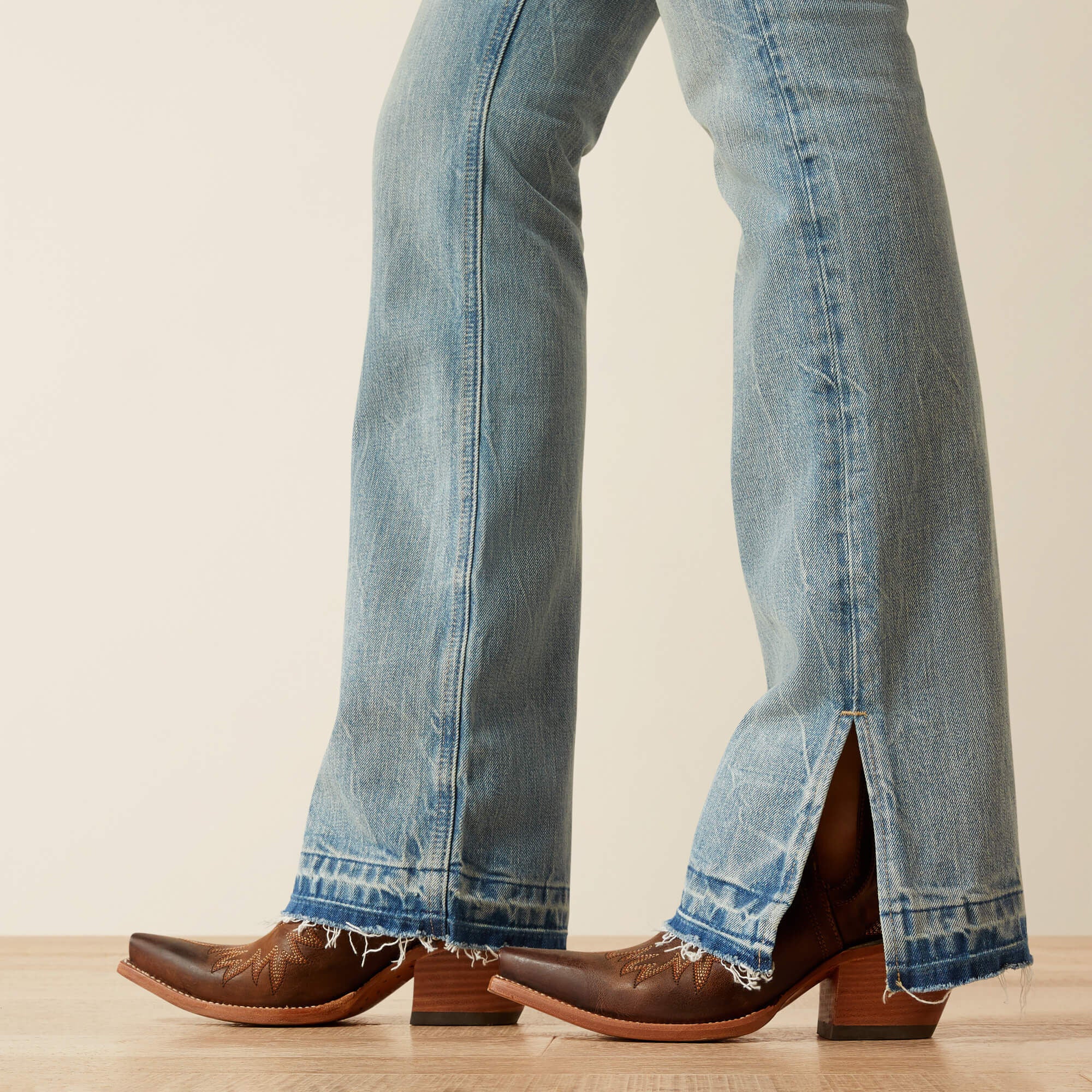 Ariat / Ultra High Rise Tomboy Jazmine Boot Cut Jean