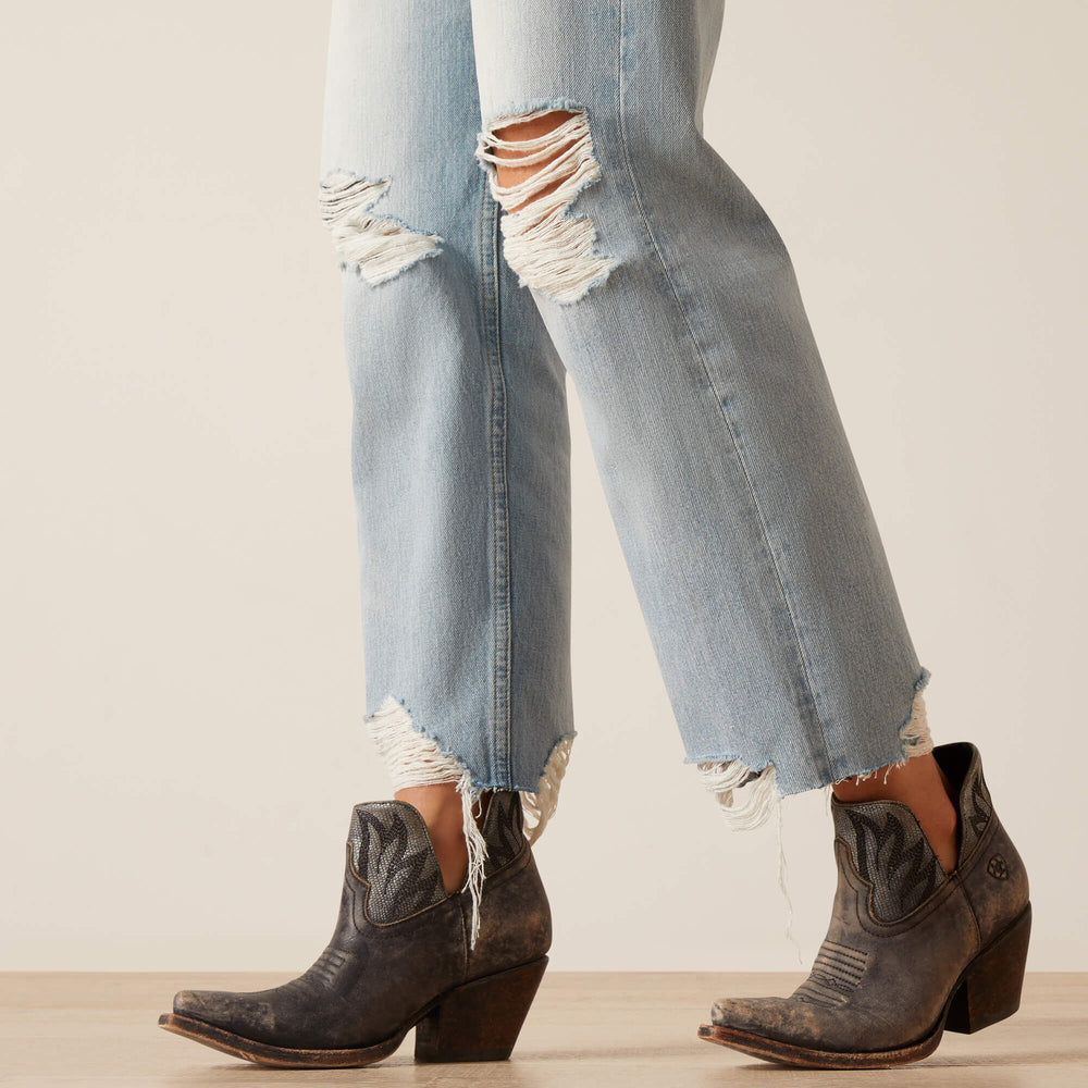 Ariat / Ultra High Rise Tomboy Straight Jean