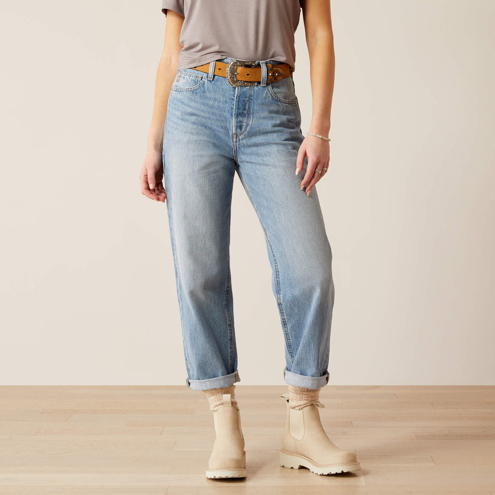 Ariat / Ultra High Rise Tomboy Straight Leg Jeans