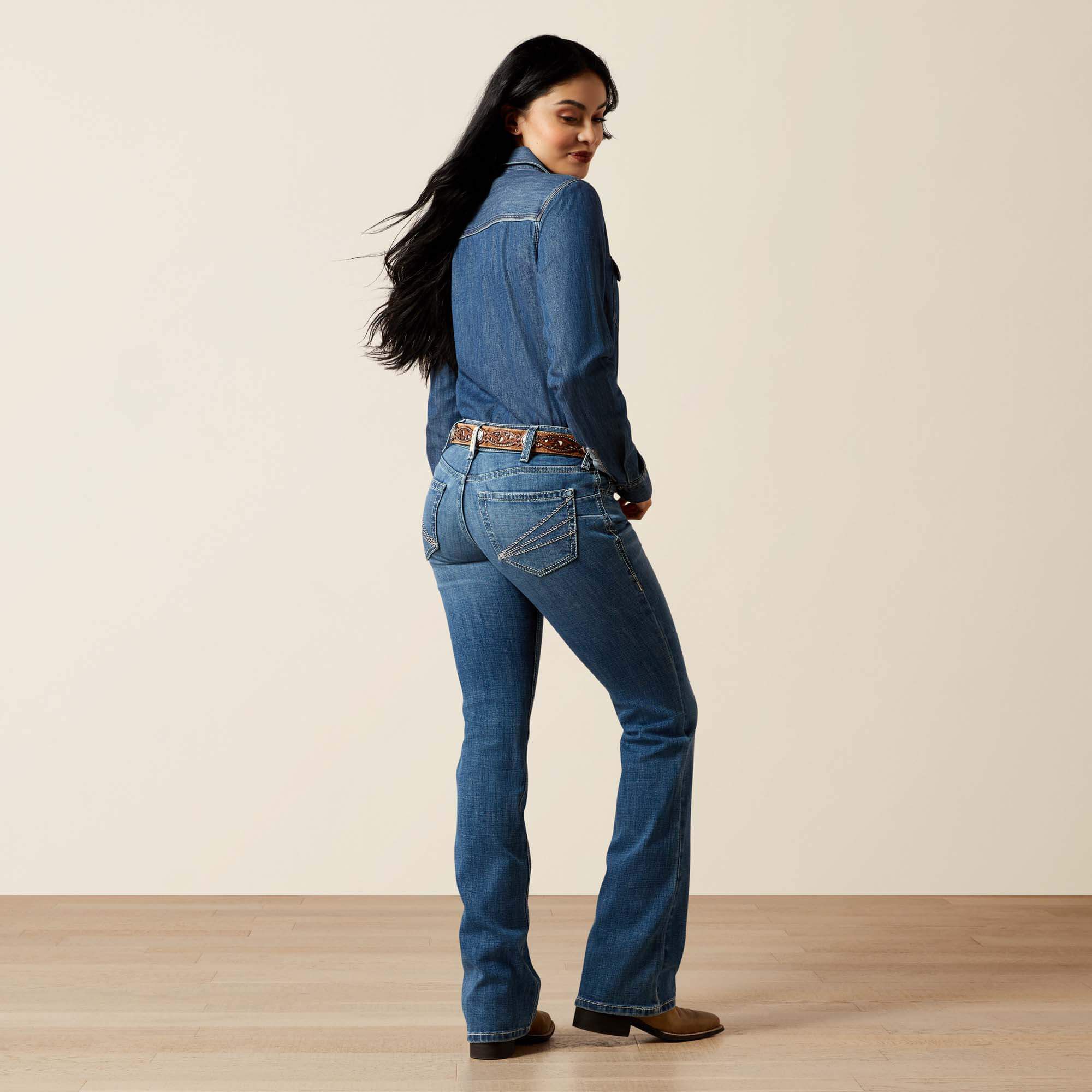 Ariat / Mid Rise Aisha Boot Cut Jean