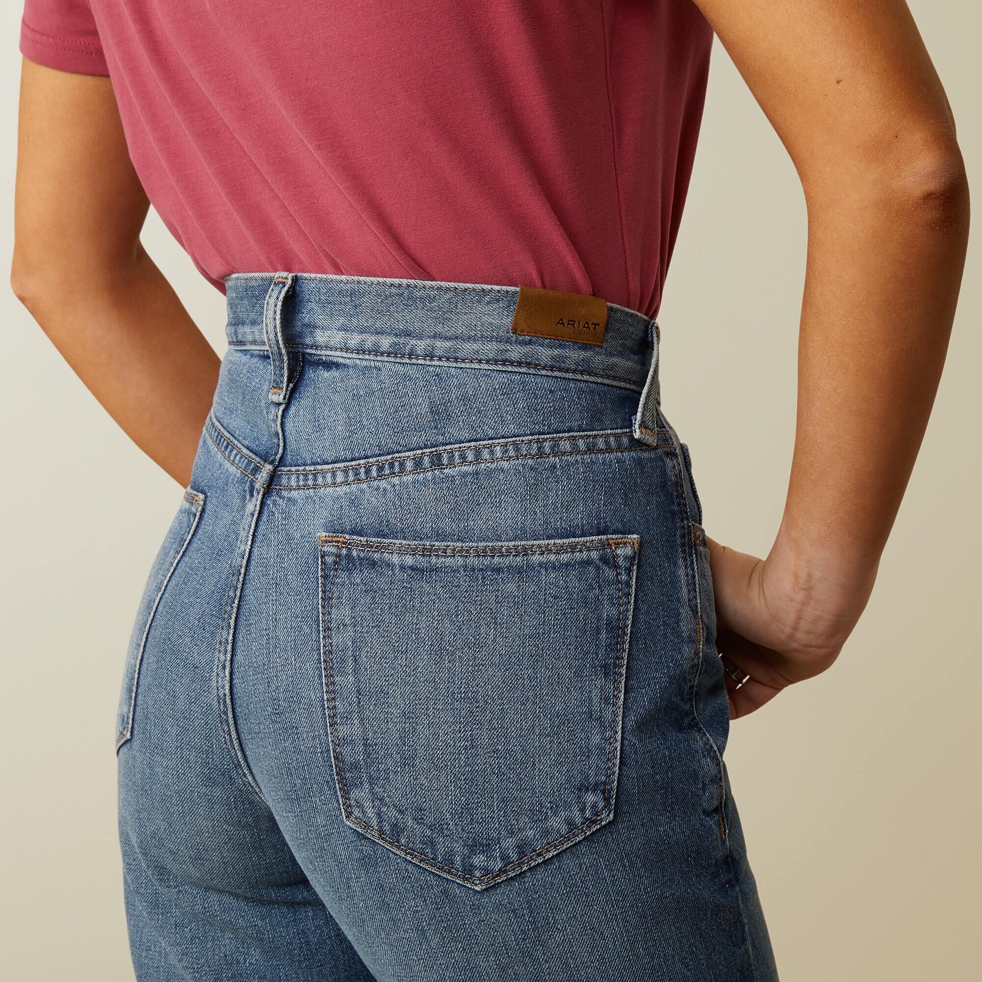 Ariat / Ultra High Rise Tomboy Wide Jean