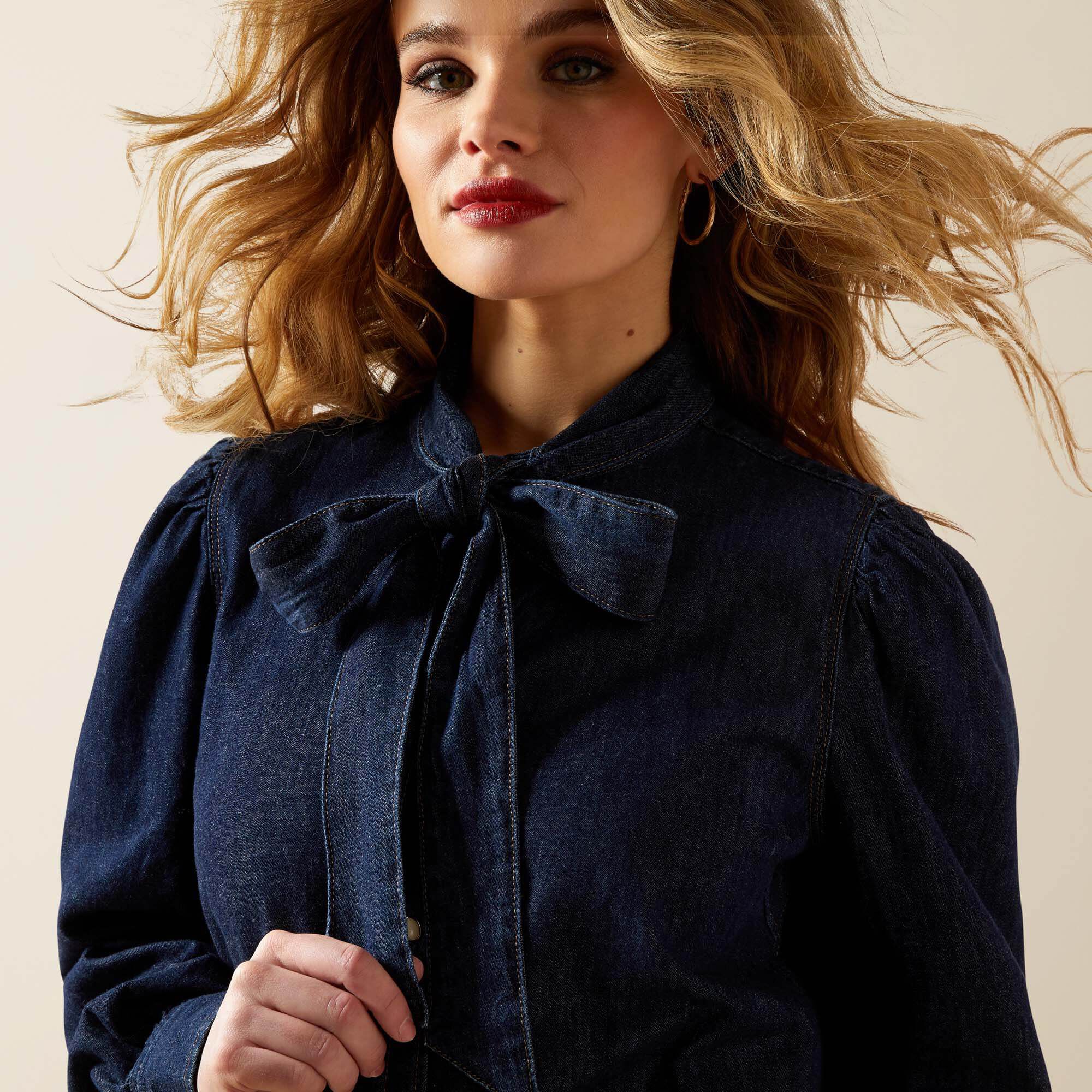Ariat / Puff Sleeve Denim Snap Shirt