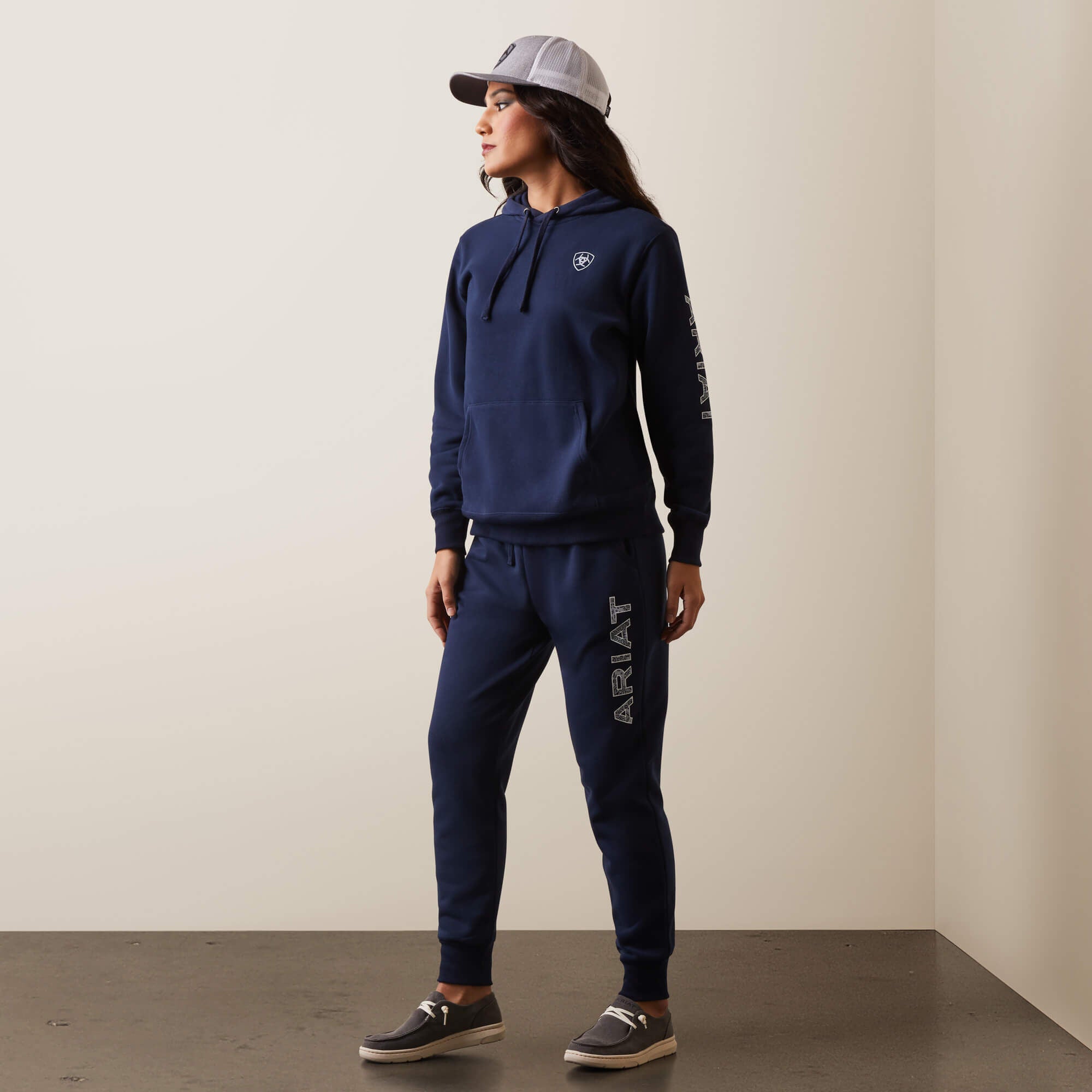 Ariat / Ariat Logo Hoodie