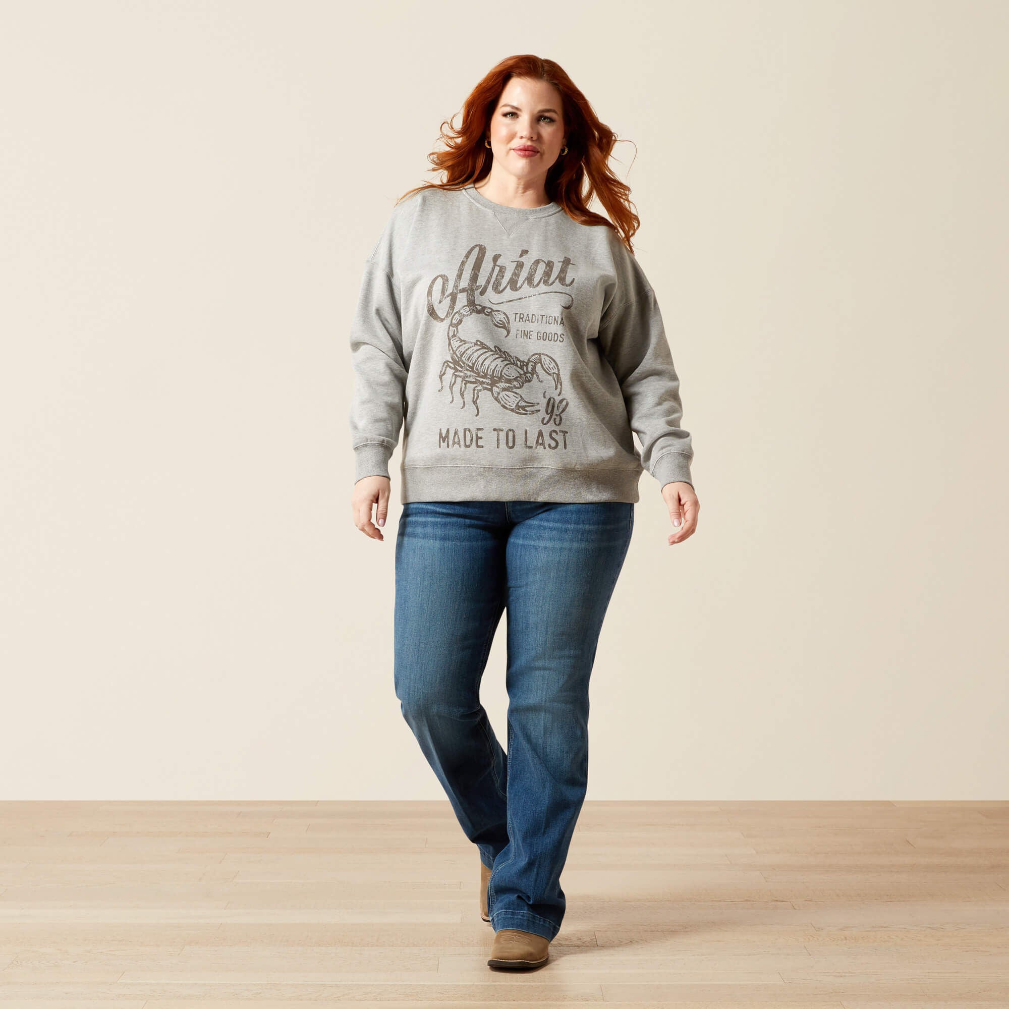 Ariat / Scorpion Script Oversized Sweatshirt