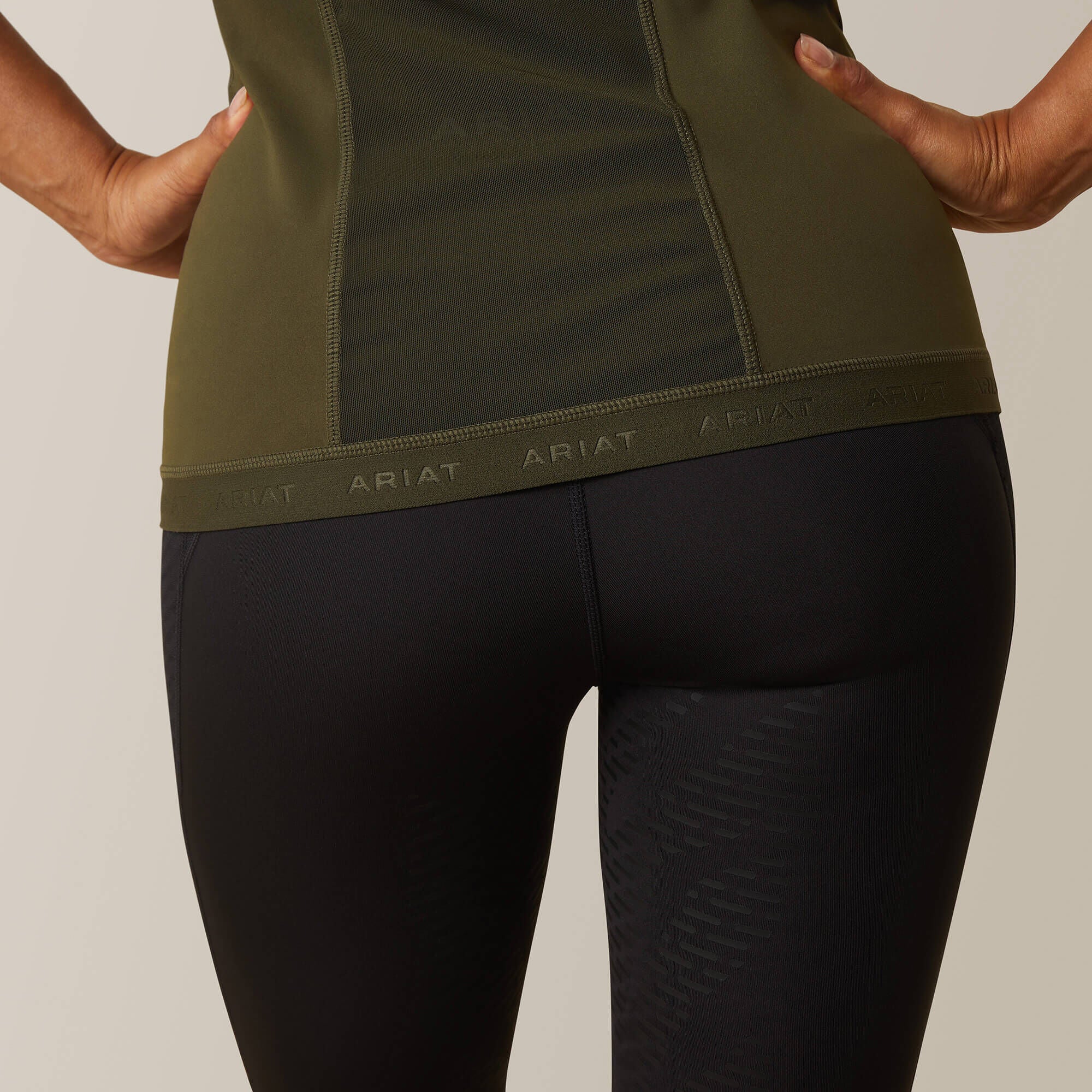 Ariat / Ascent 1/4 Zip Baselayer