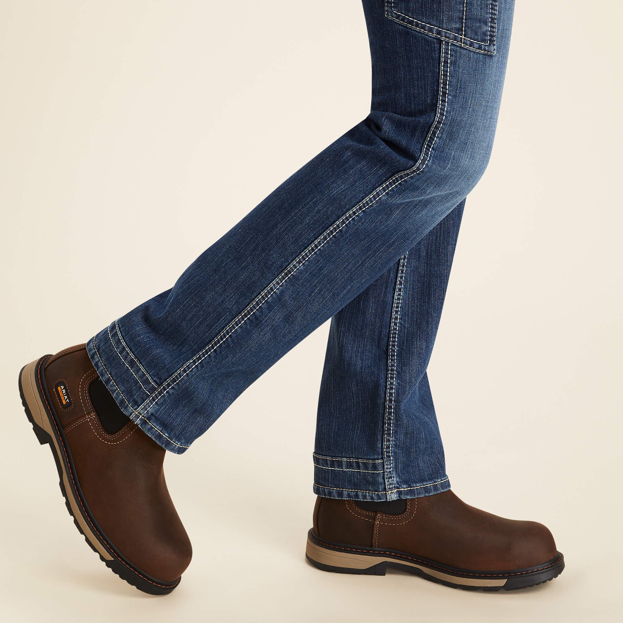 Ariat / FR Perfect Rise DuraLight Stretch Cell Phone Pocket Straight Jean