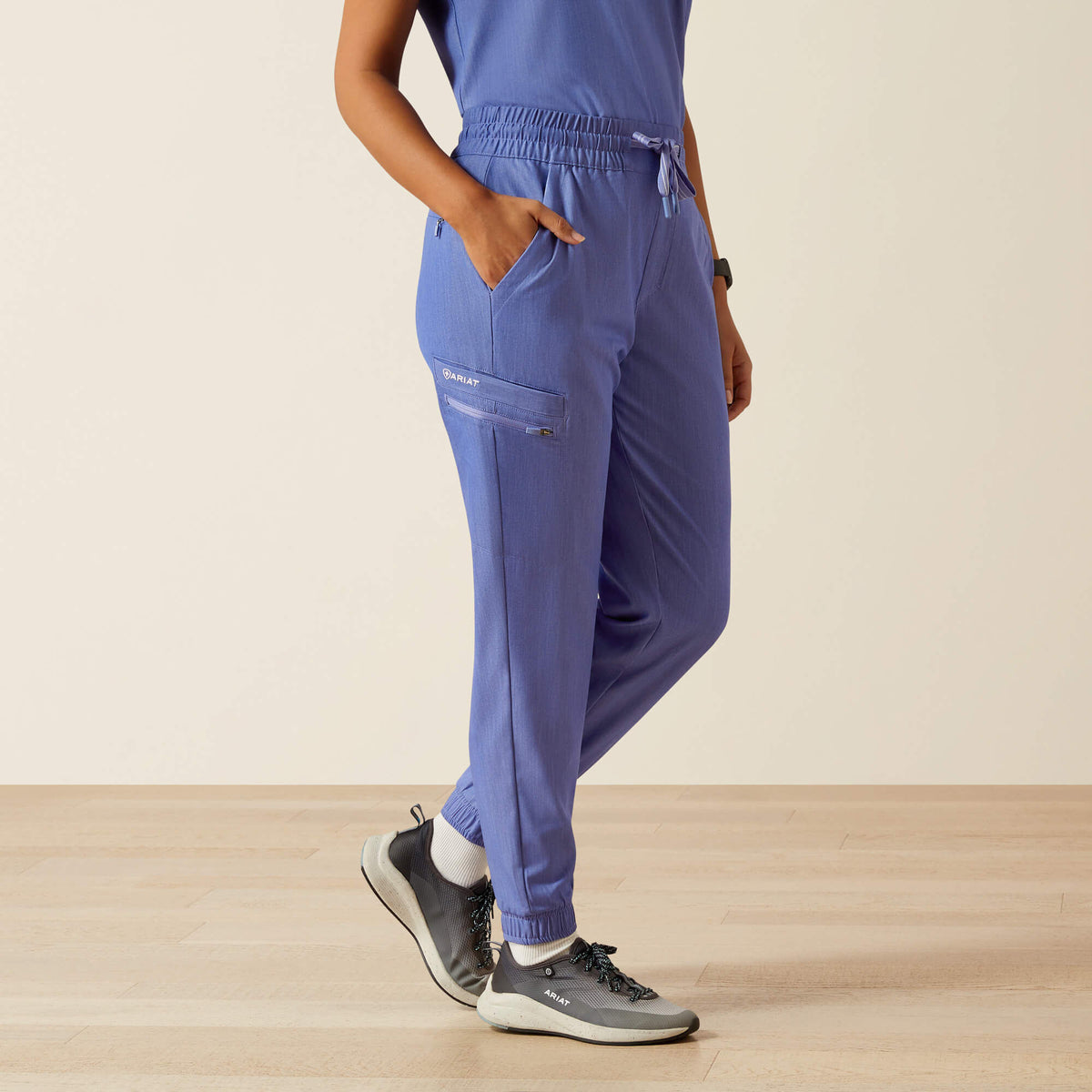 Ariat / Blackwell Cargo Stretch Jogger Scrub Pant