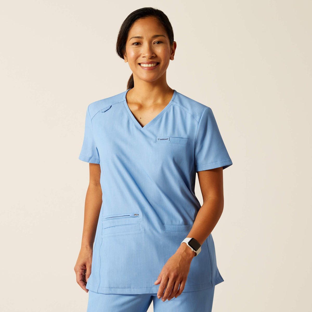 Ariat / Clara 6 Pocket Scrub Top