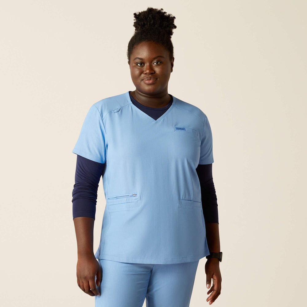 Ariat / Clara 6 Pocket Scrub Top